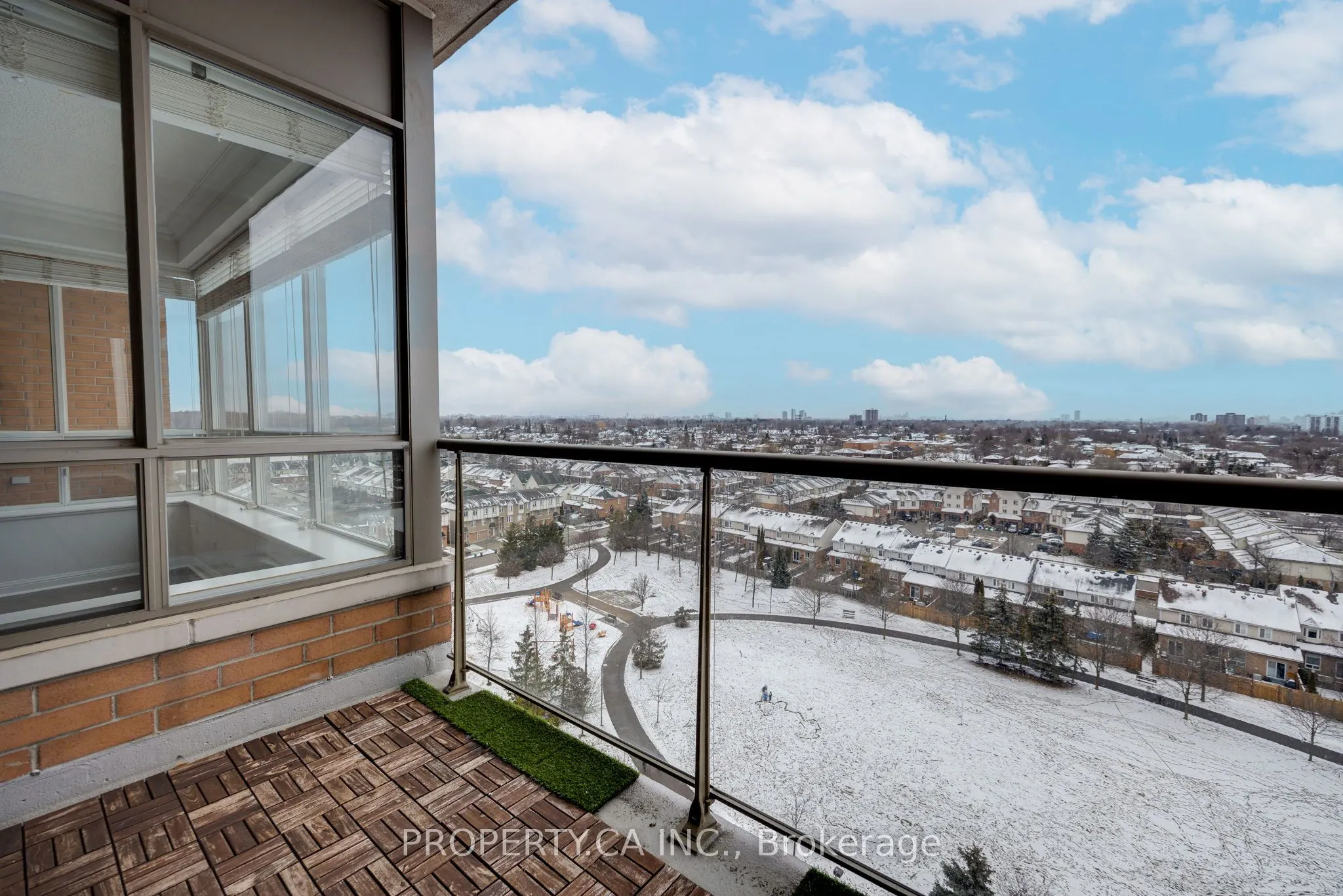 1140 Parkwest Place, #1208