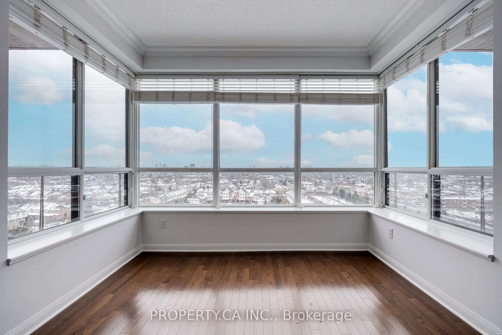 1140 Parkwest Place, #1208
