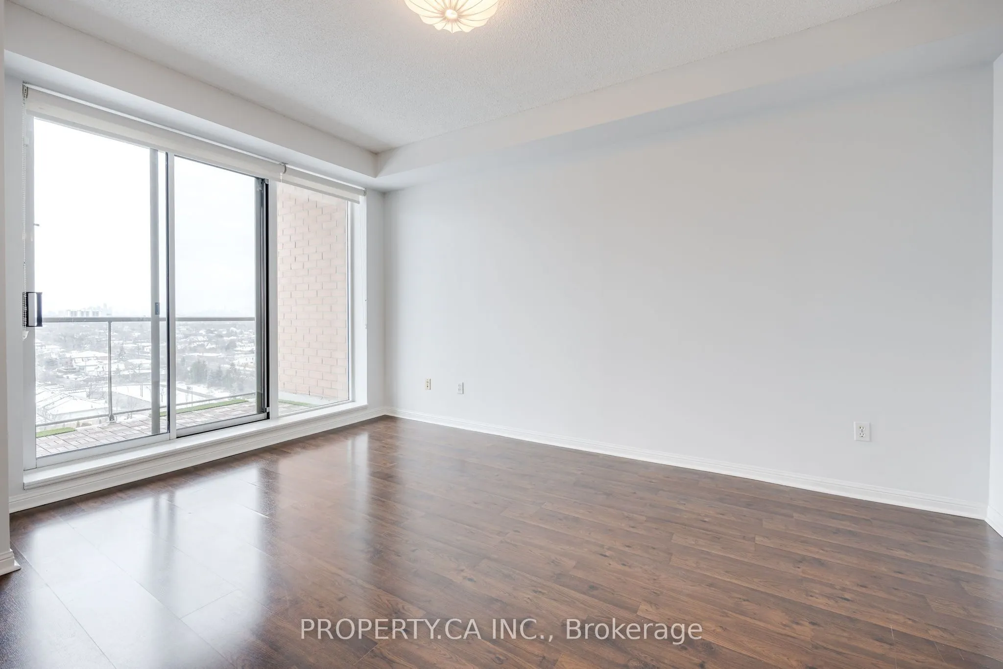 1140 Parkwest Place, #1208