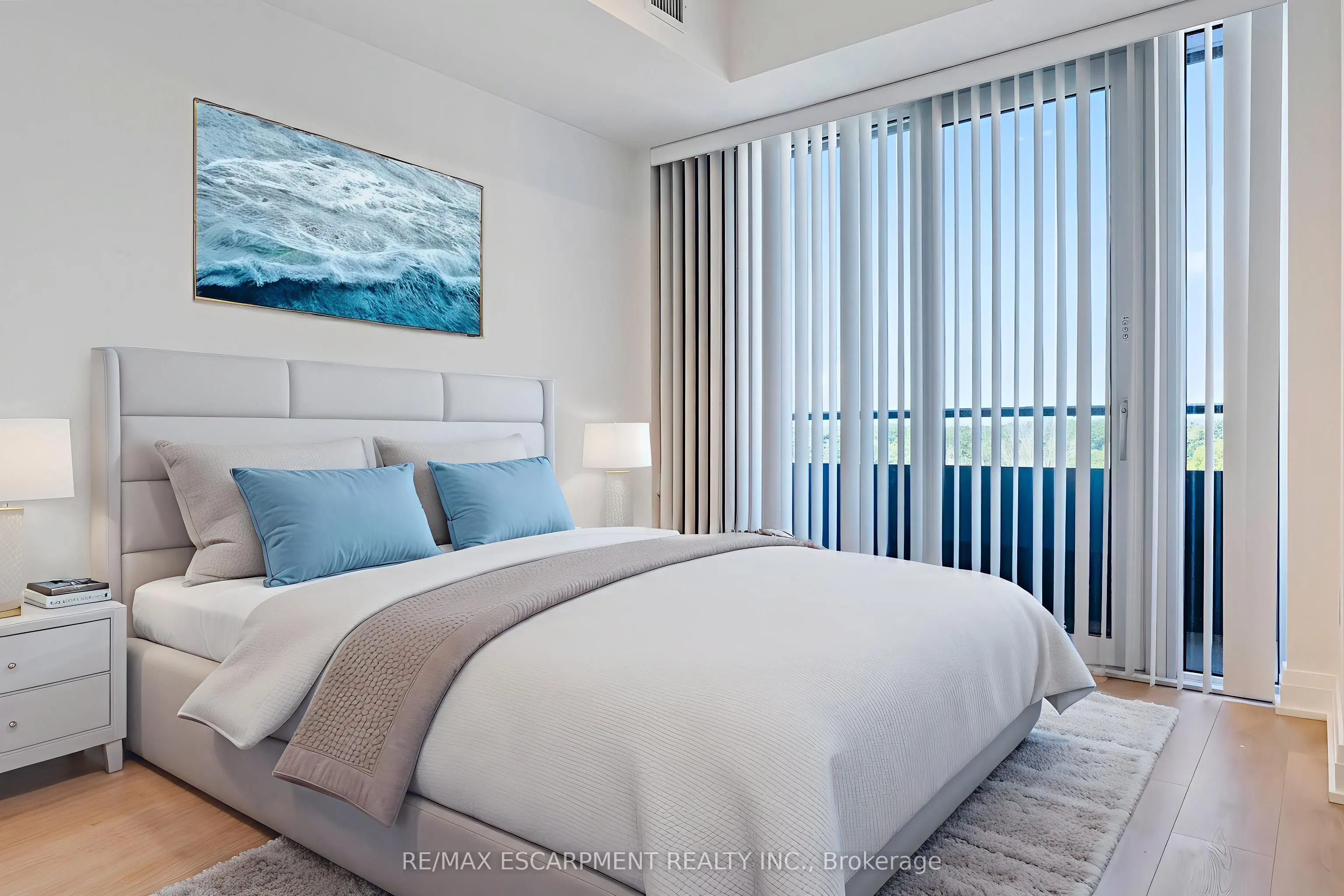 21 Park Street E, #1012