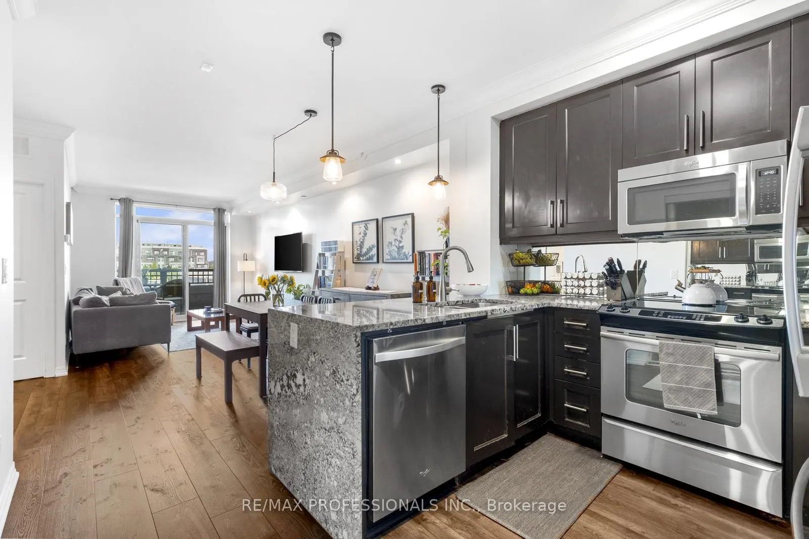 3563 Lakeshore Boulevard W, #314