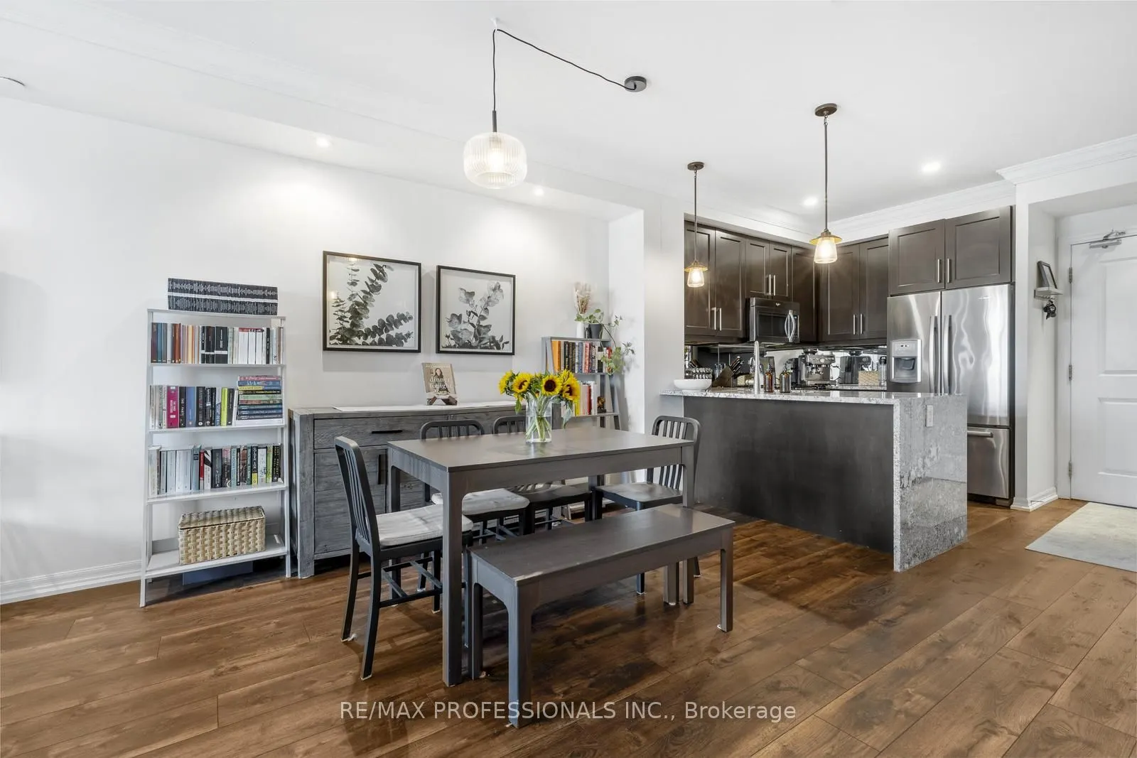 3563 Lakeshore Boulevard W, #314
