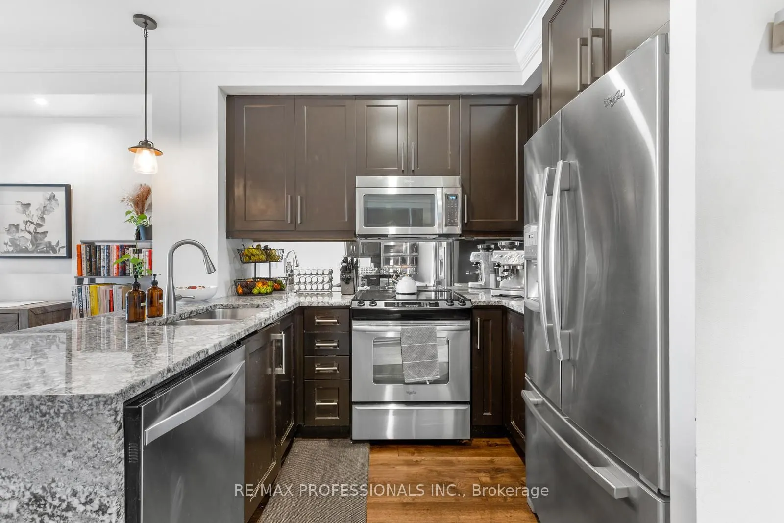 3563 Lakeshore Boulevard W, #314