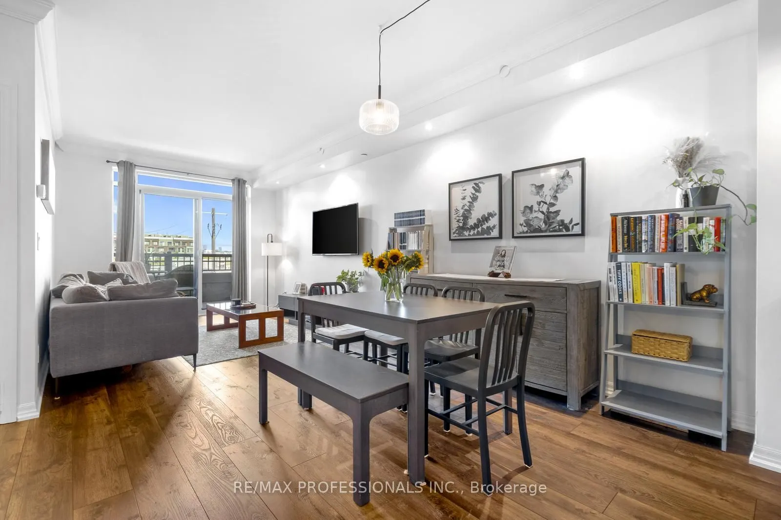 3563 Lakeshore Boulevard W, #314