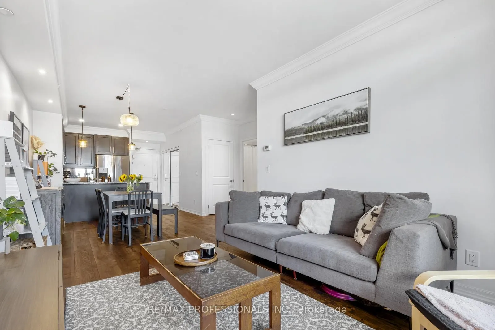 3563 Lakeshore Boulevard W, #314