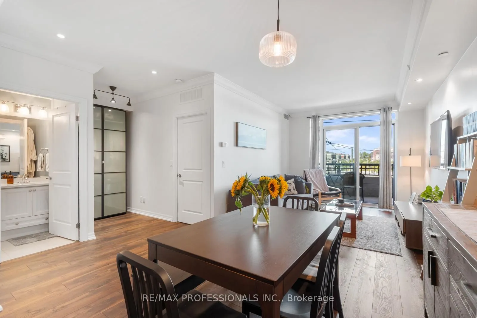 3563 Lakeshore Boulevard W, #314