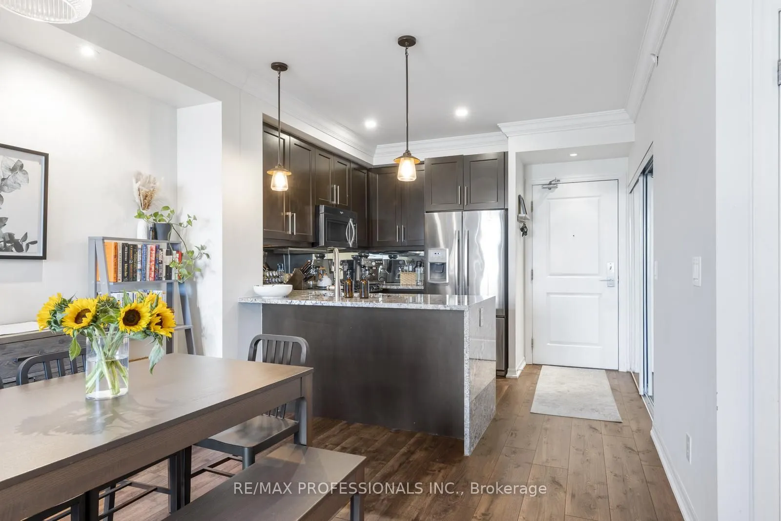 3563 Lakeshore Boulevard W, #314