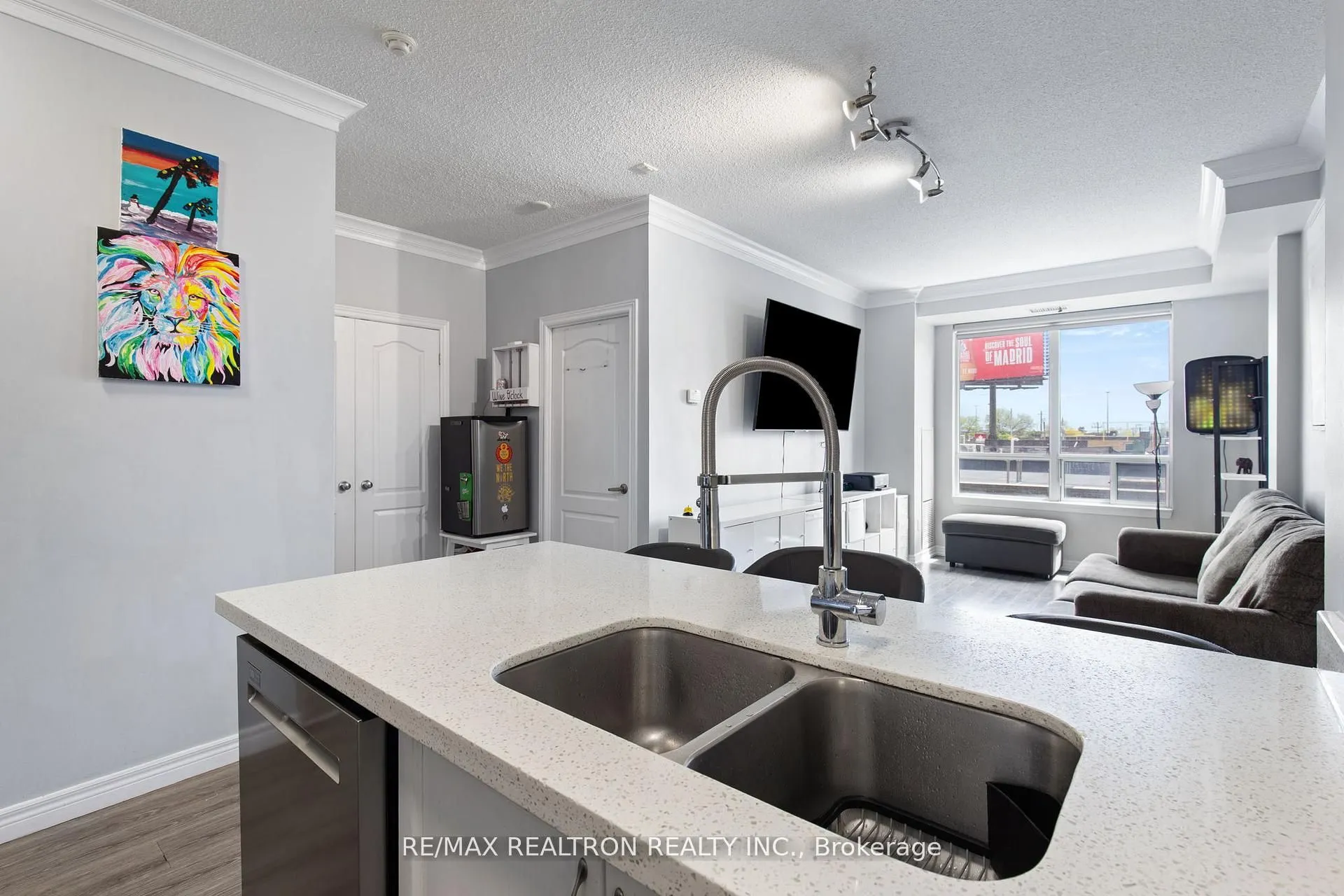 2772 Keele Street, #208