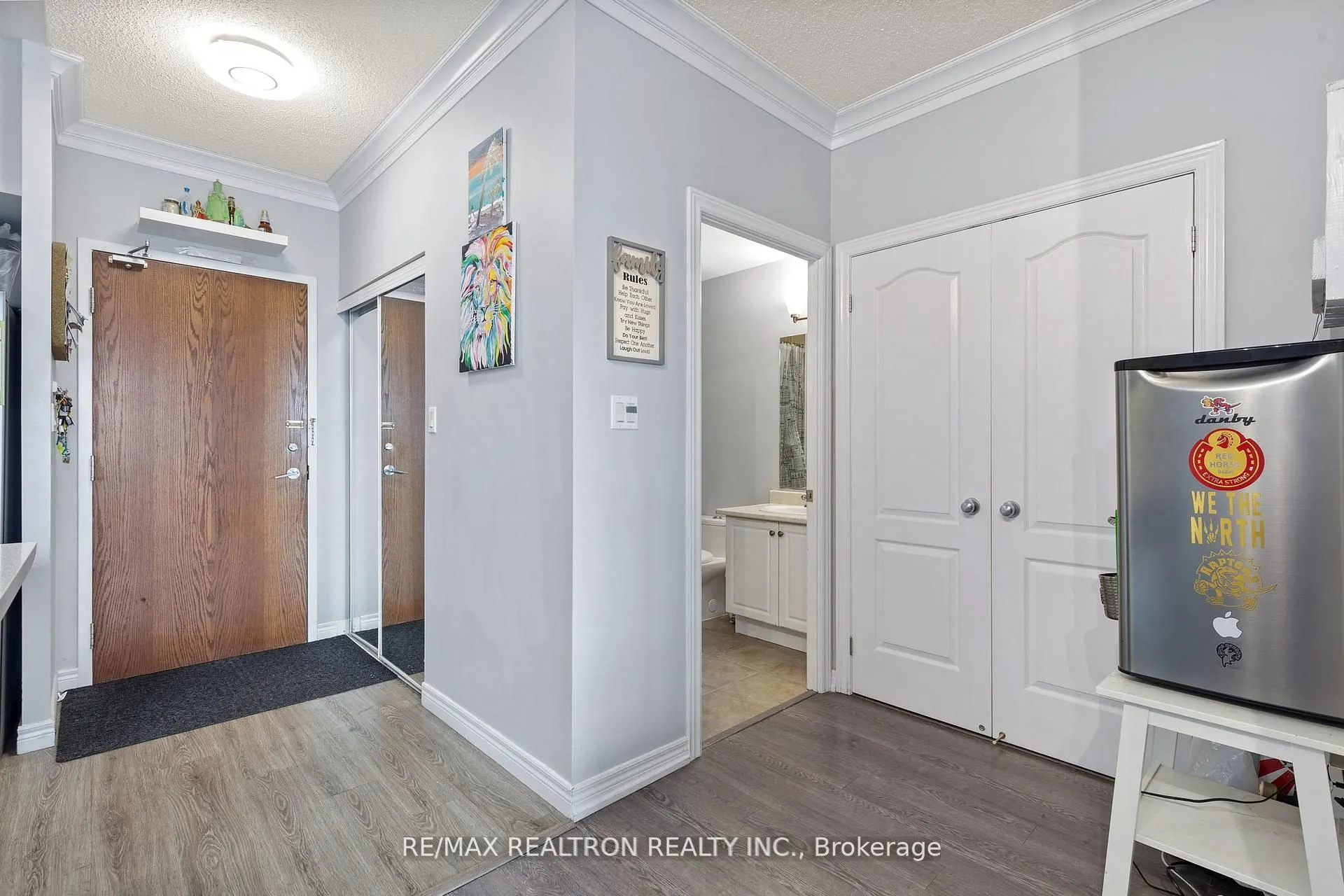 2772 Keele Street, #208