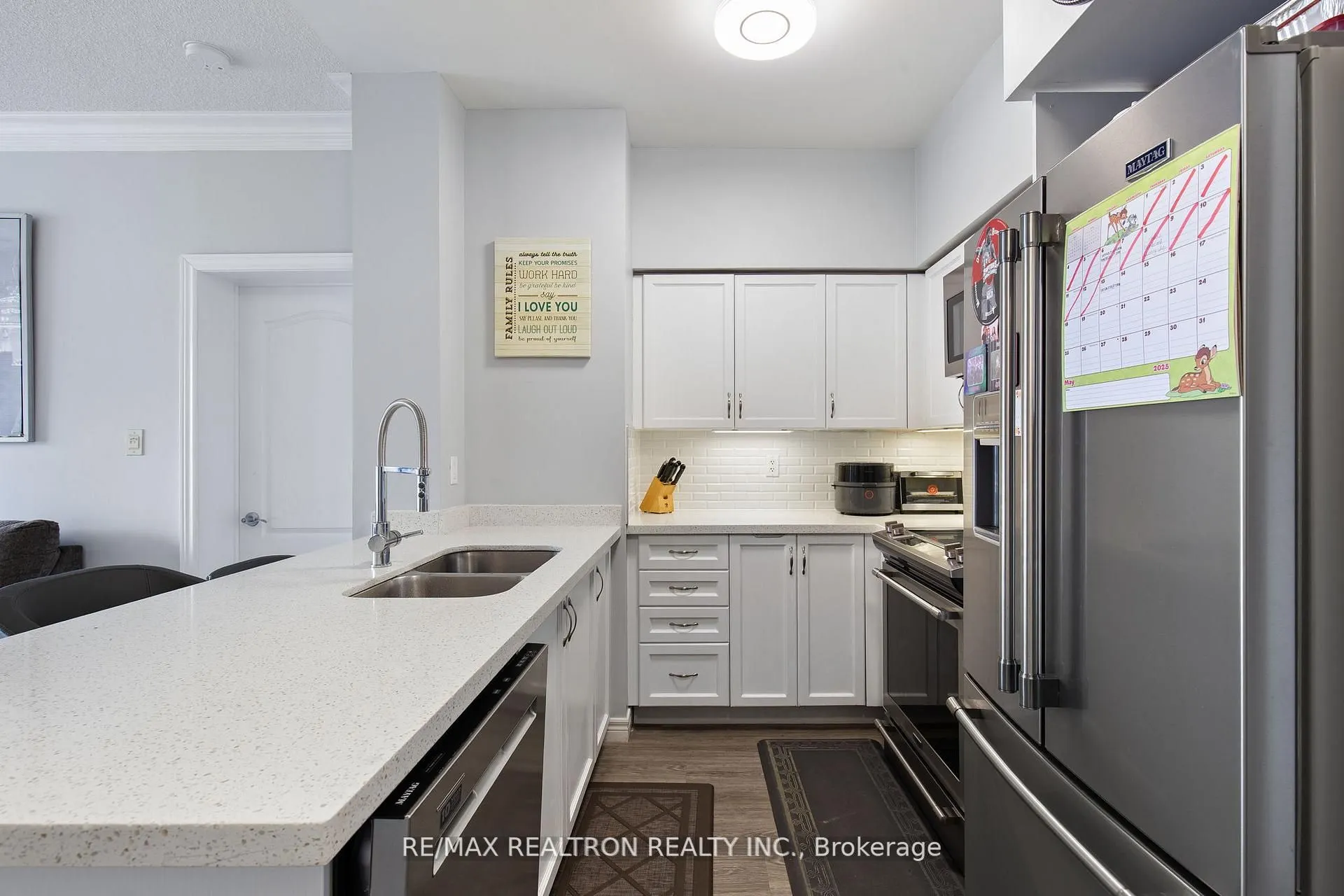 2772 Keele Street, #208