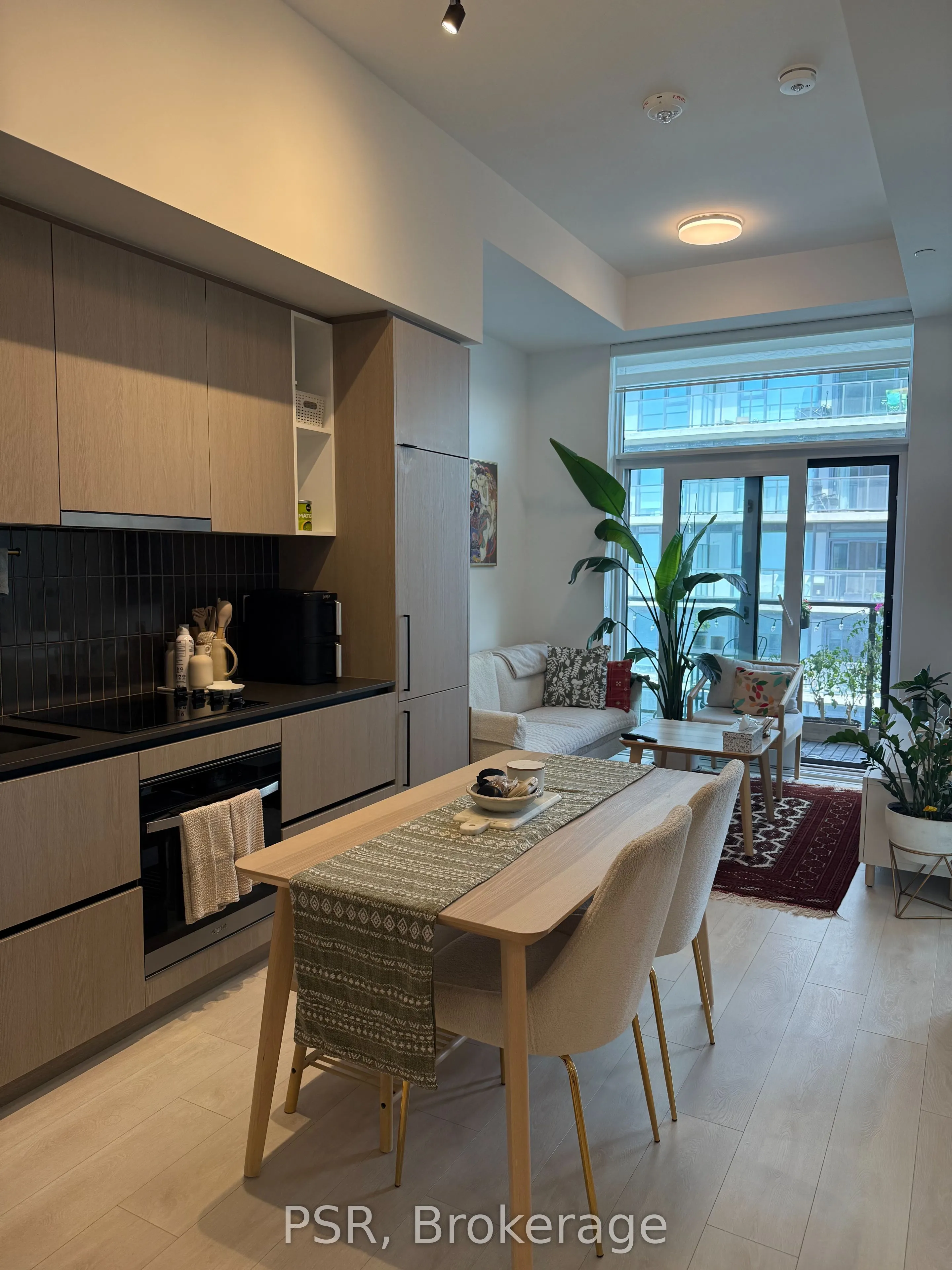 10 Graphophone Grove, #1805