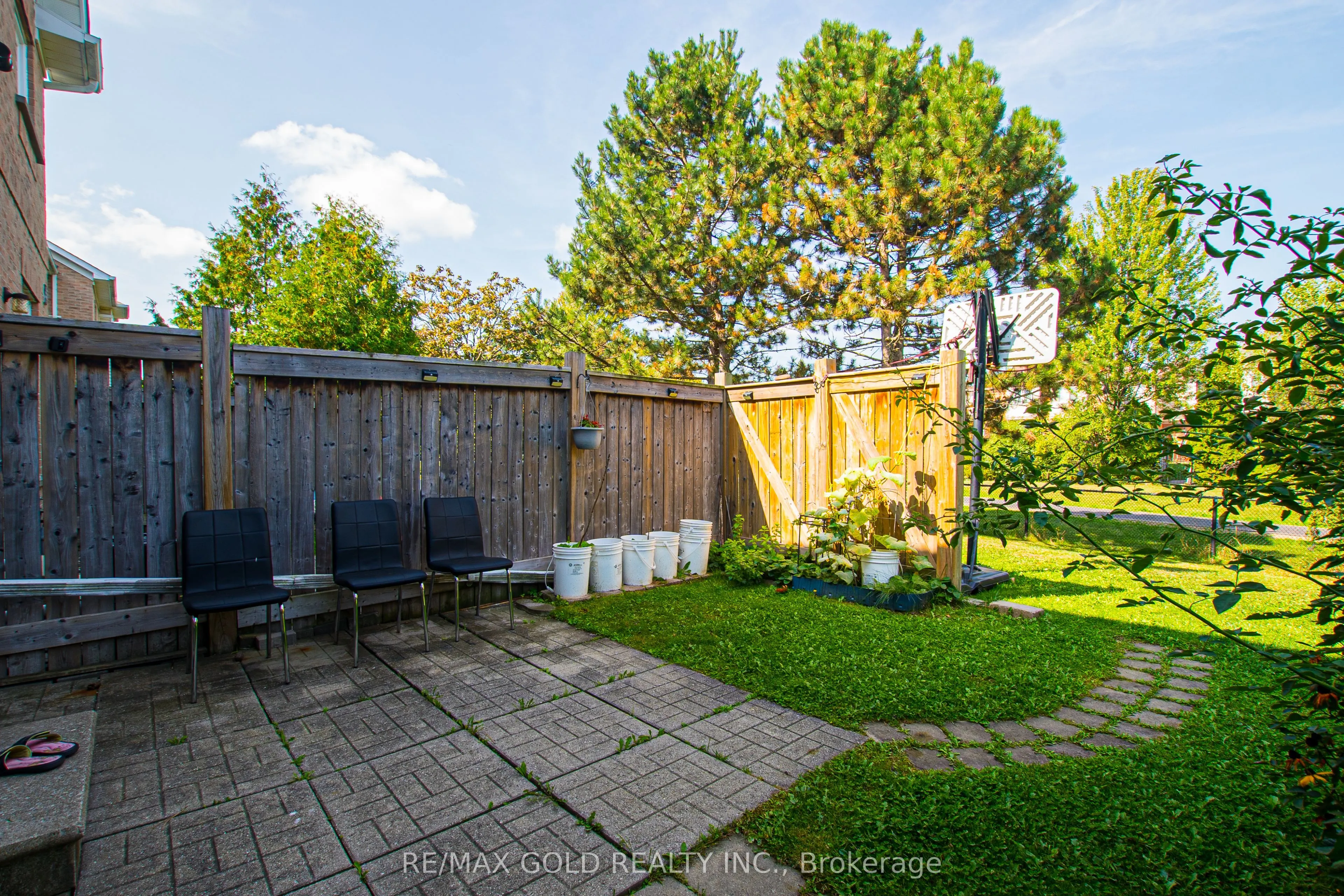26 Wickstead Court, #13