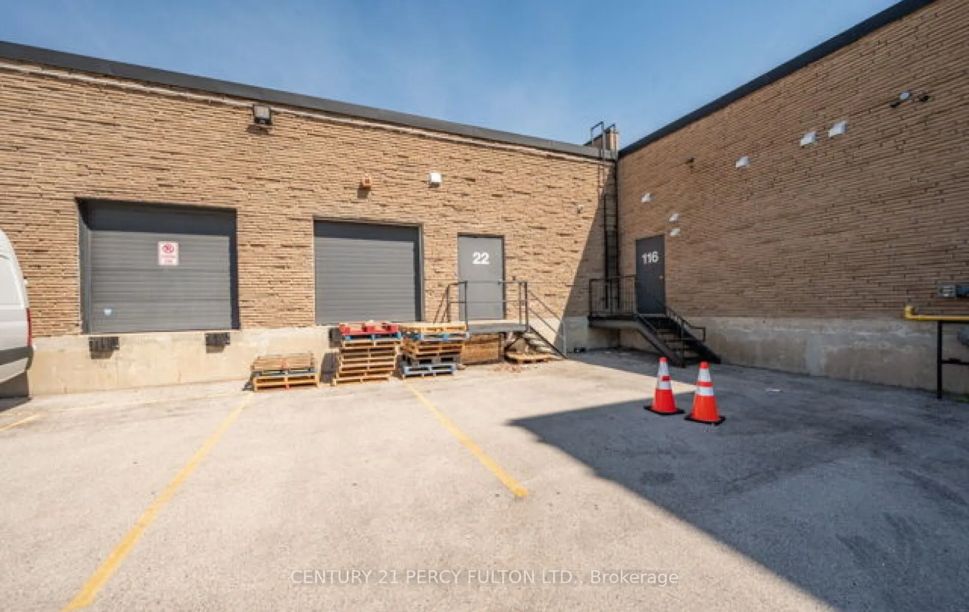 755 Queensway E, #22