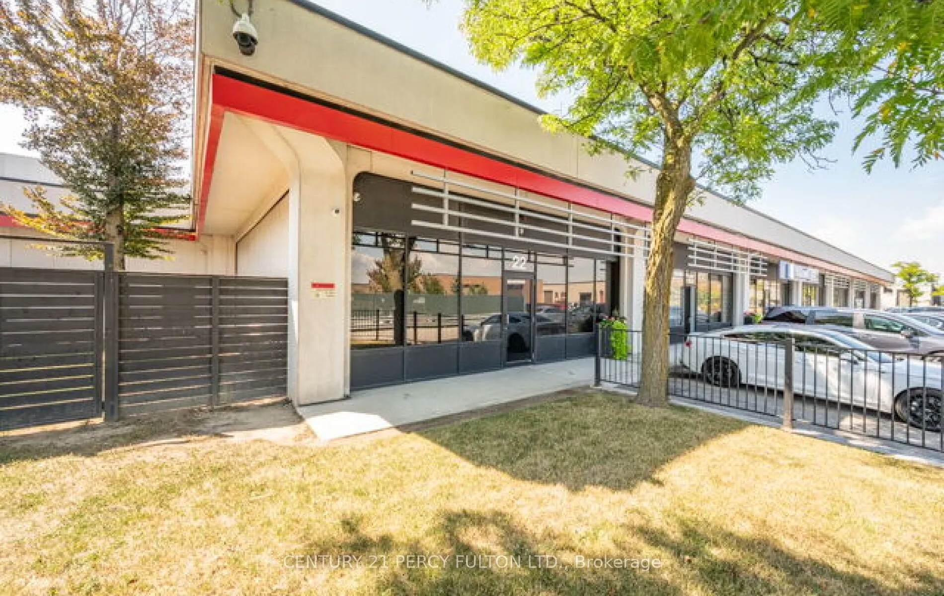 755 Queensway E, #22