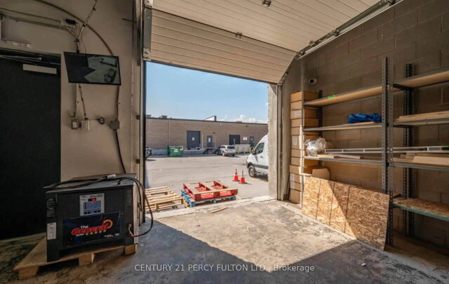 755 Queensway E, #22