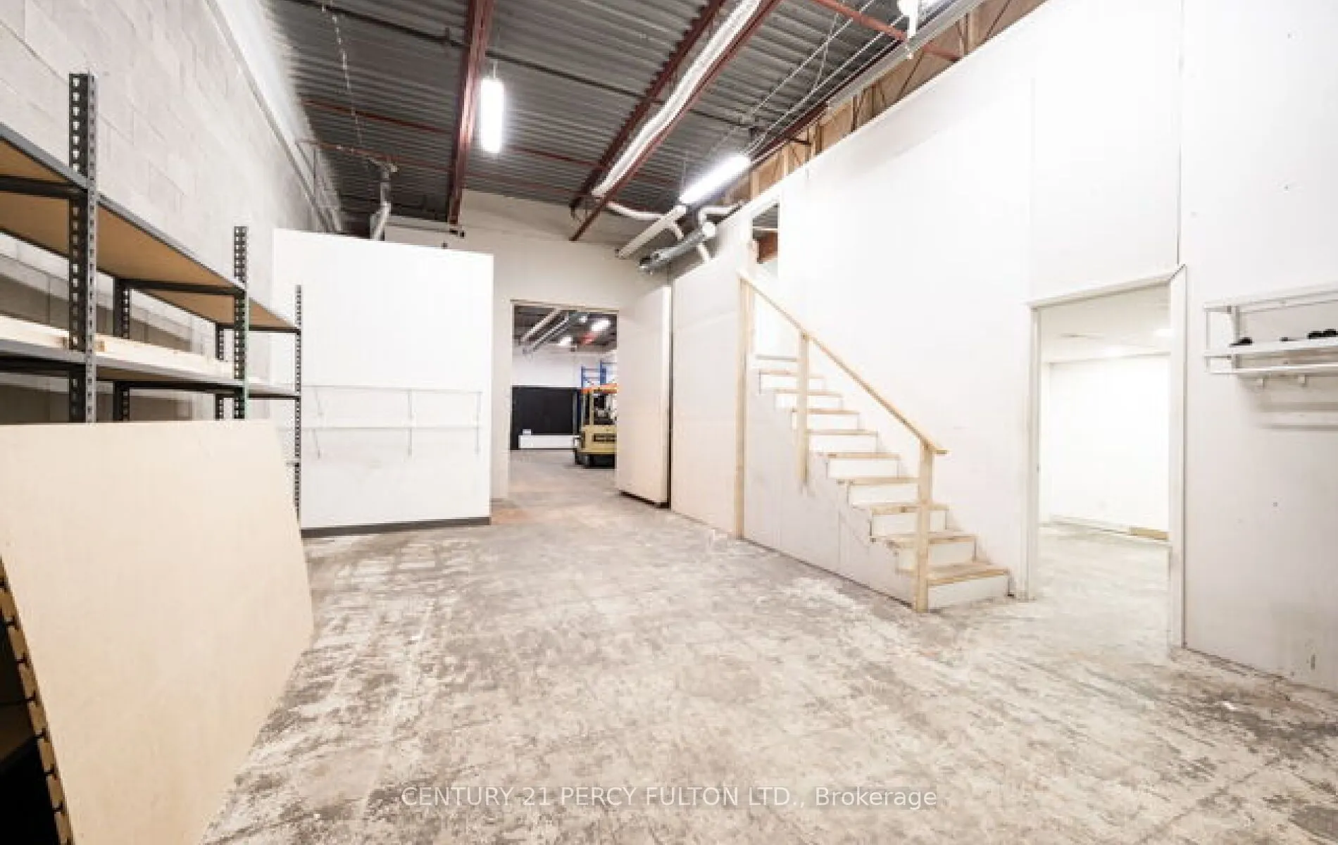 755 Queensway E, #22