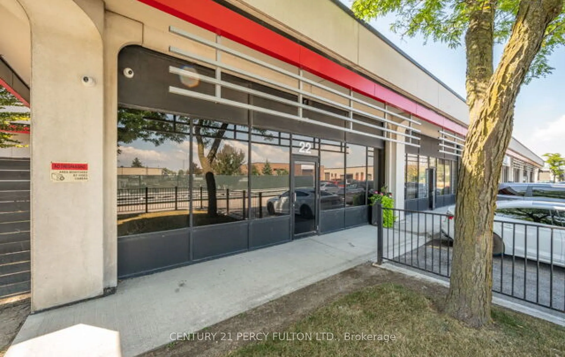 755 Queensway E, #22