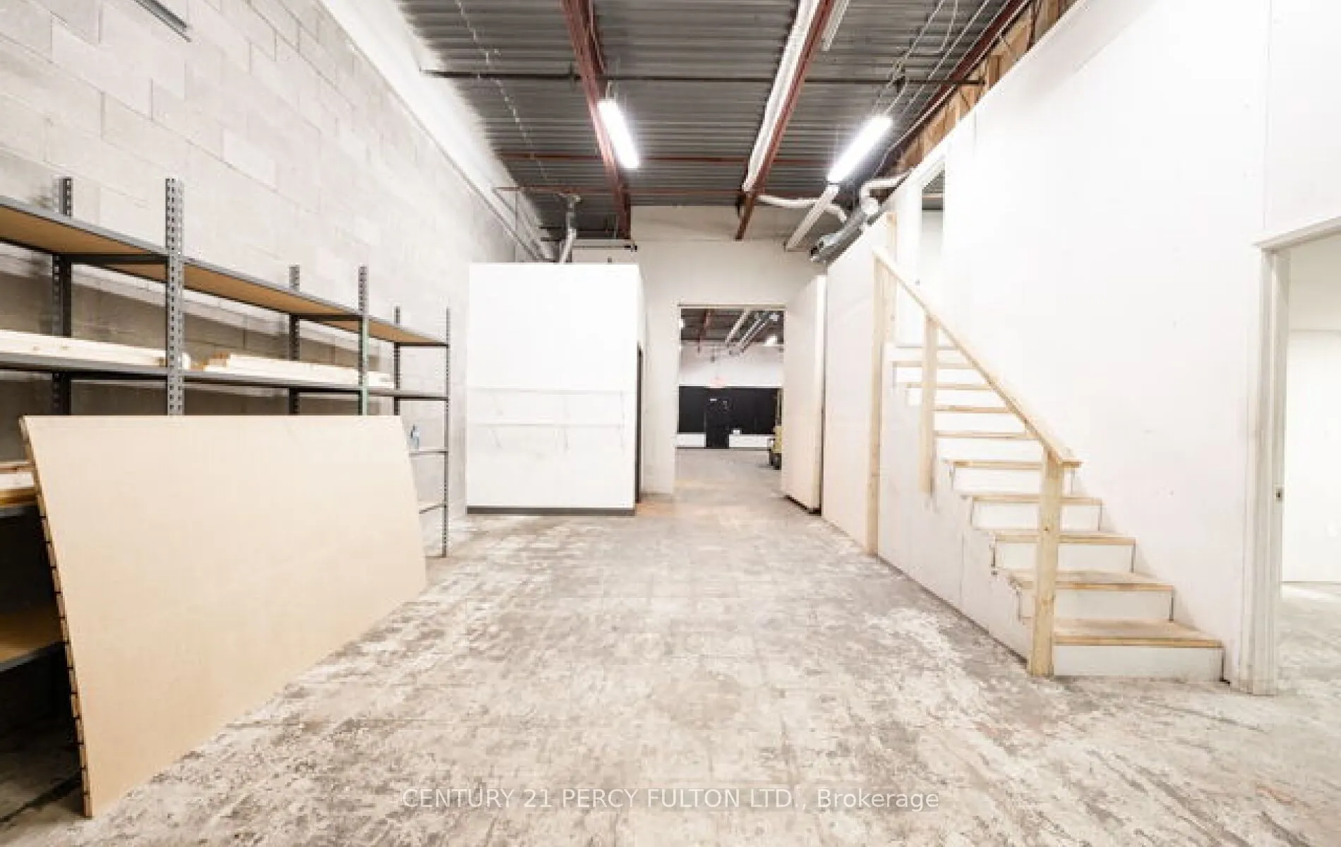 755 Queensway E, #22