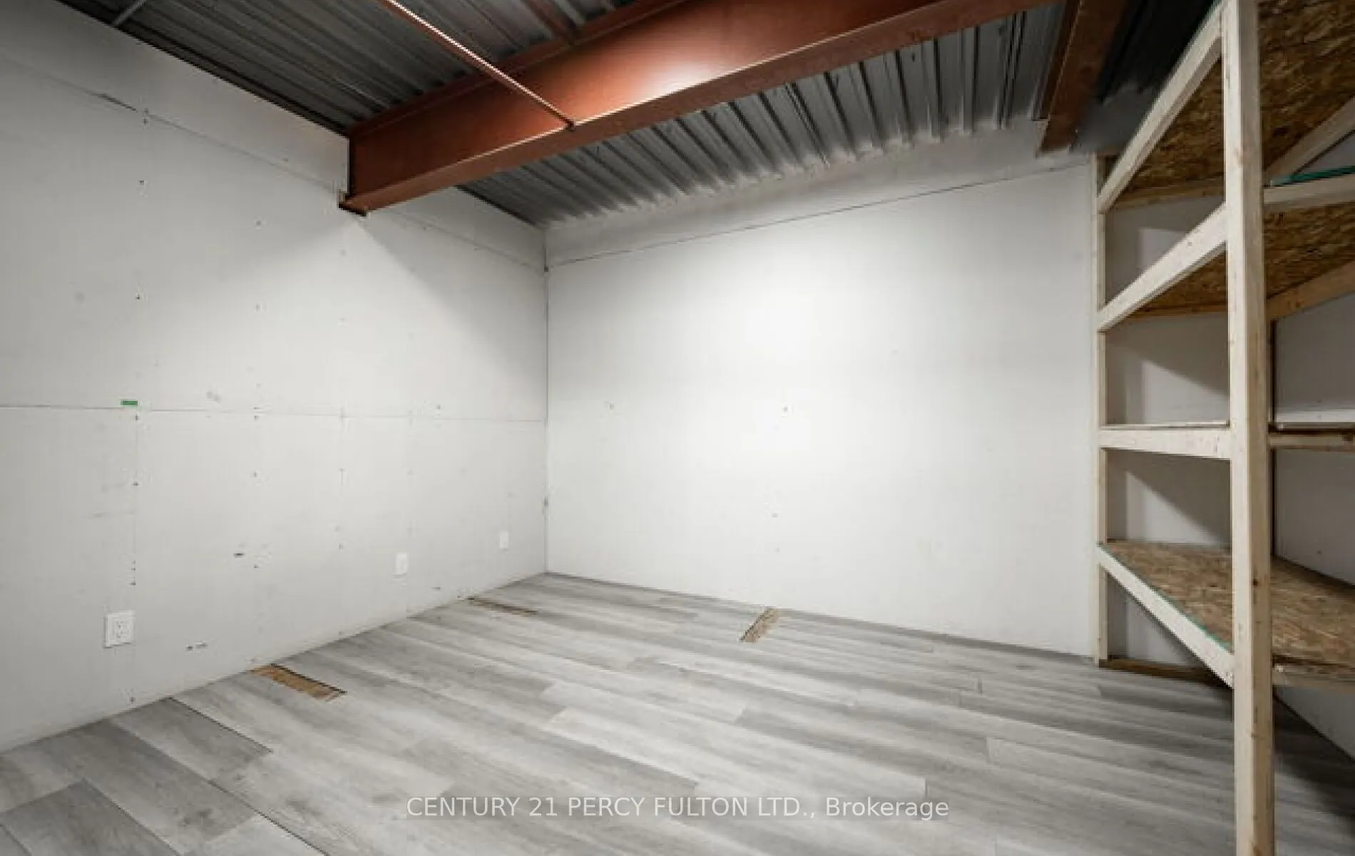 755 Queensway E, #22