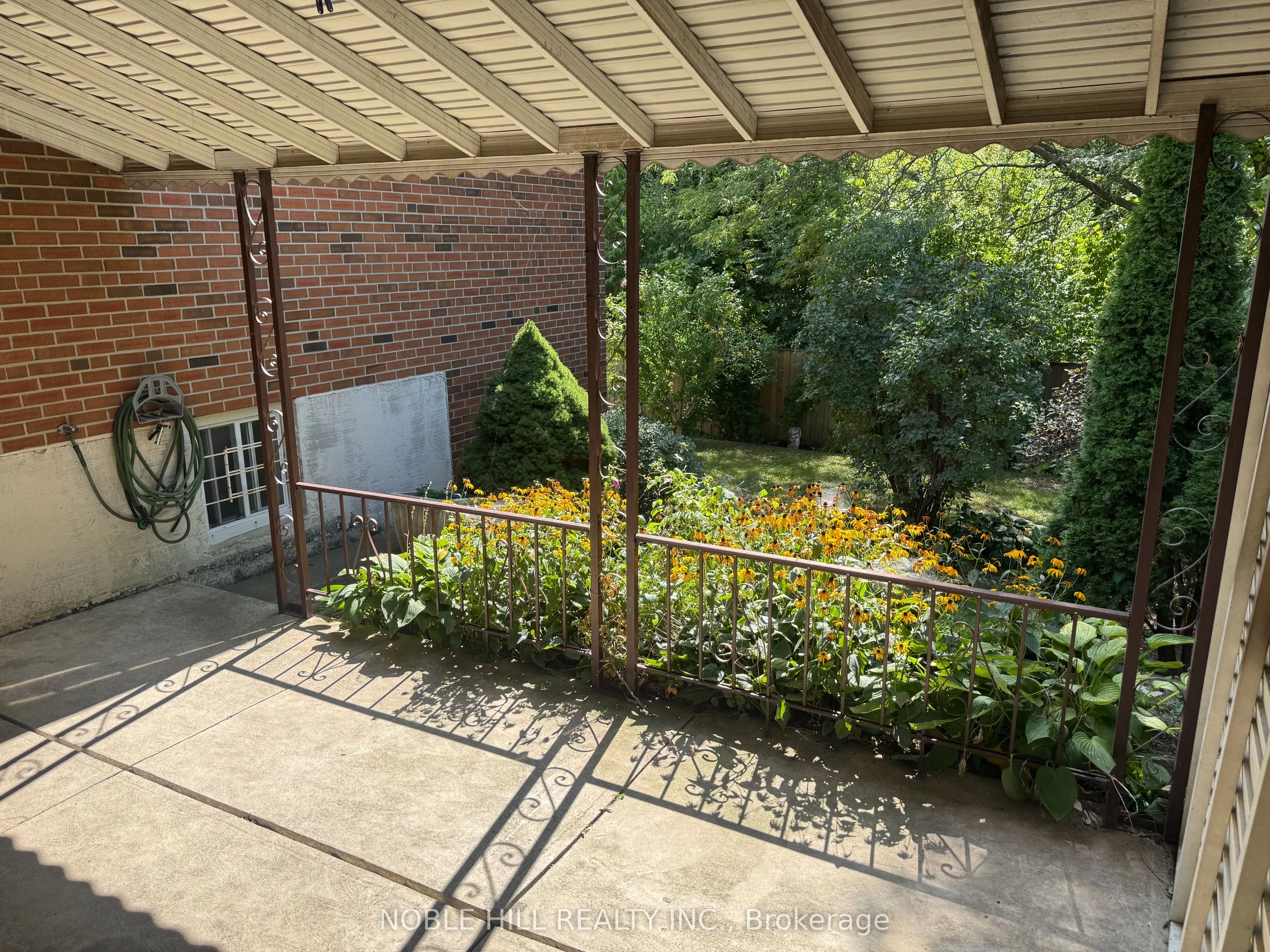 26 Canerouth Drive