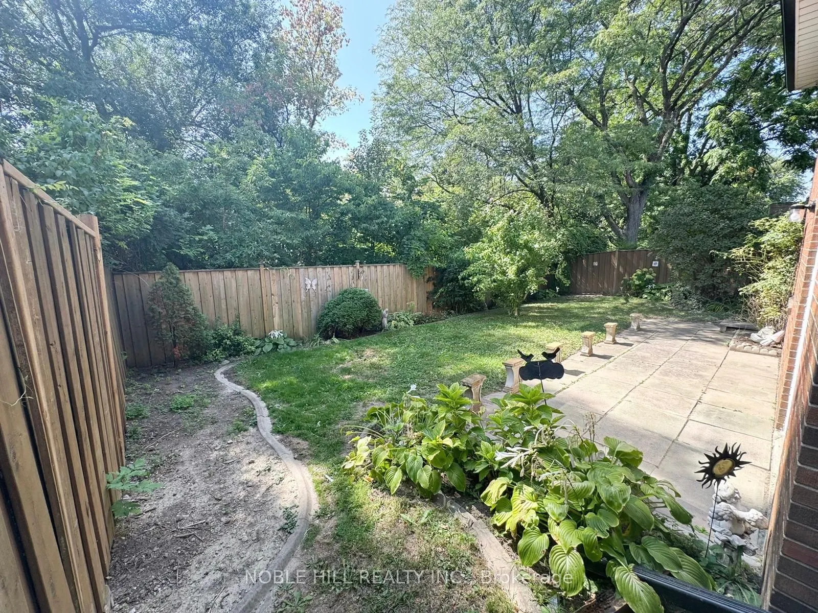 26 Canerouth Drive
