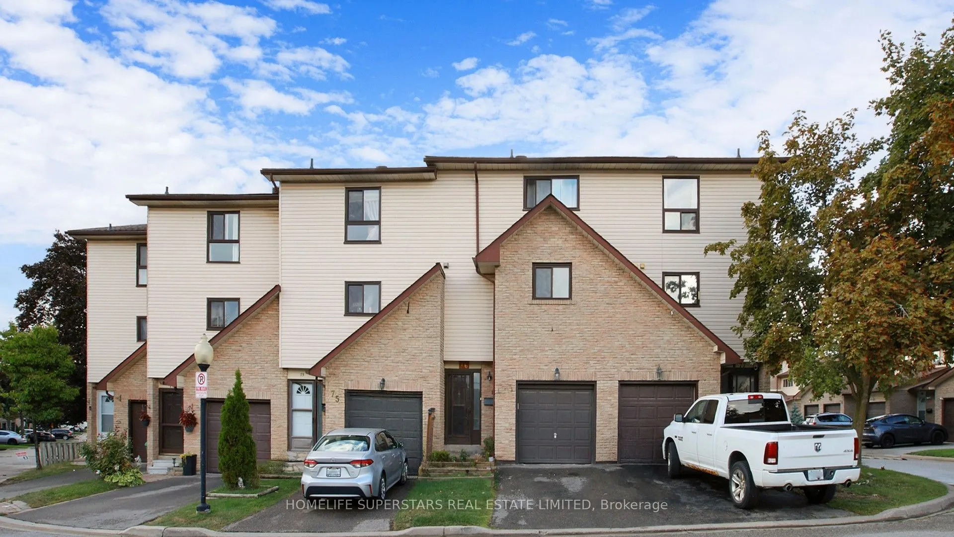 76 Collins Crescent, #75