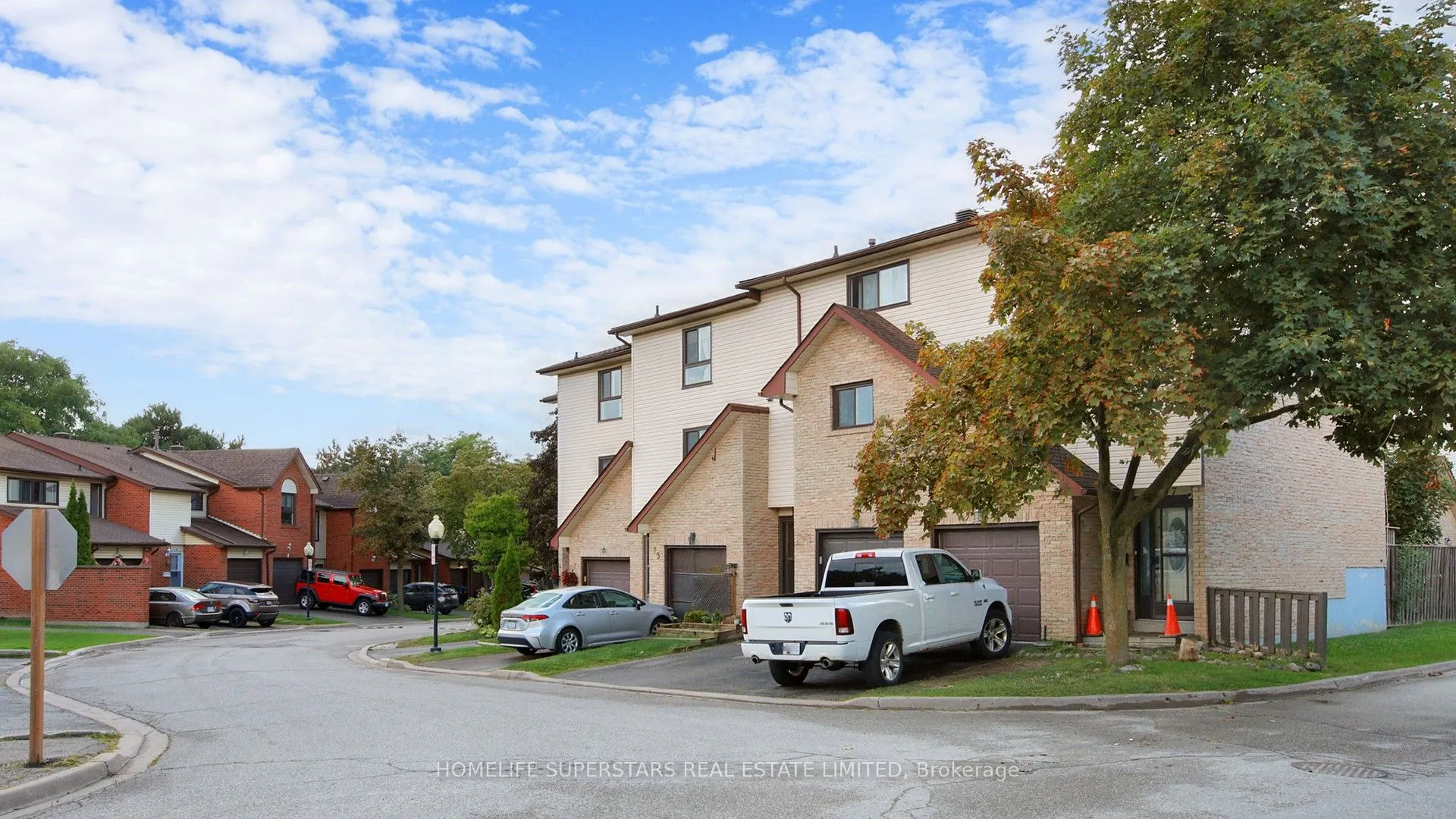 76 Collins Crescent, #75