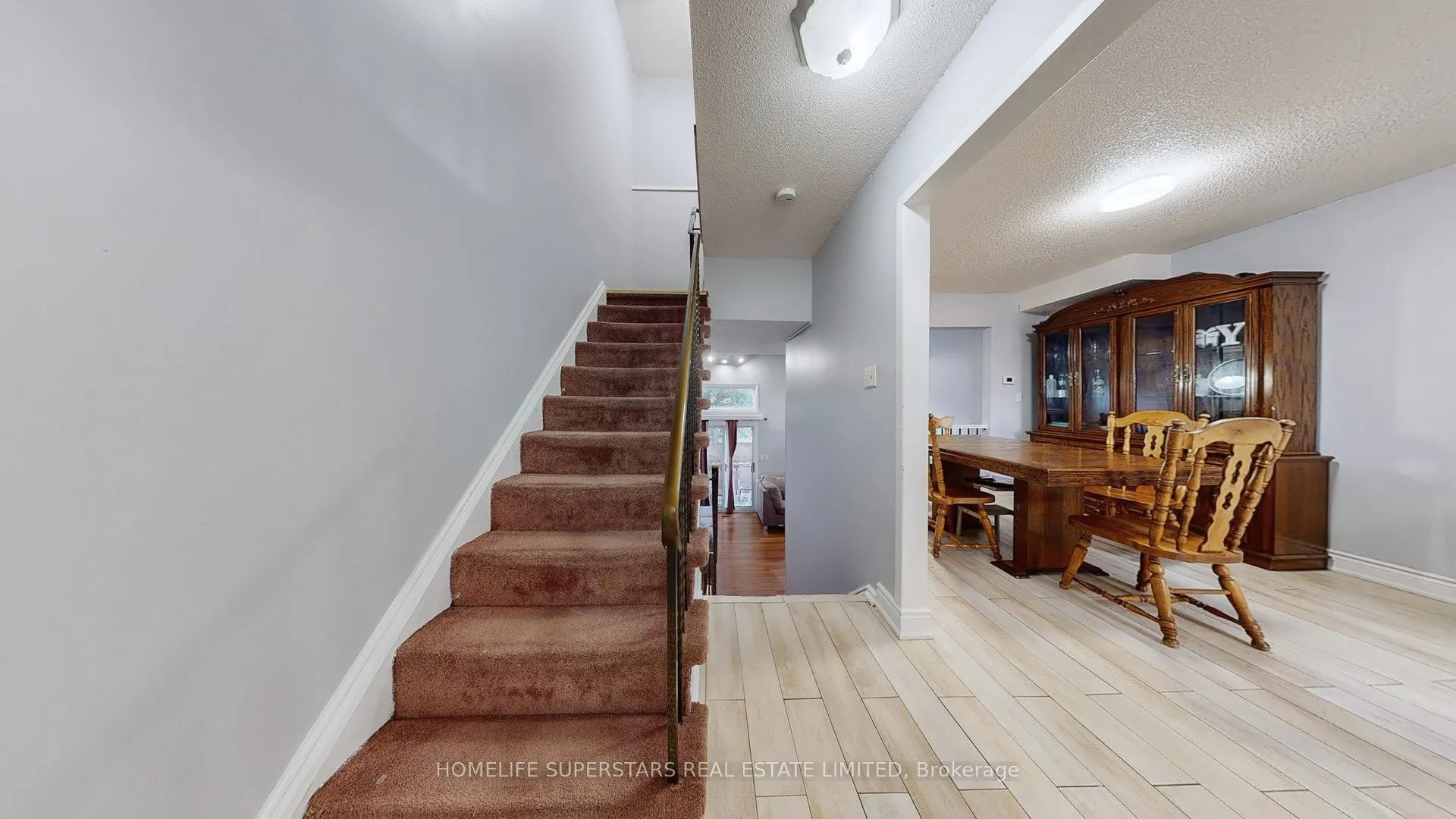 76 Collins Crescent, #75