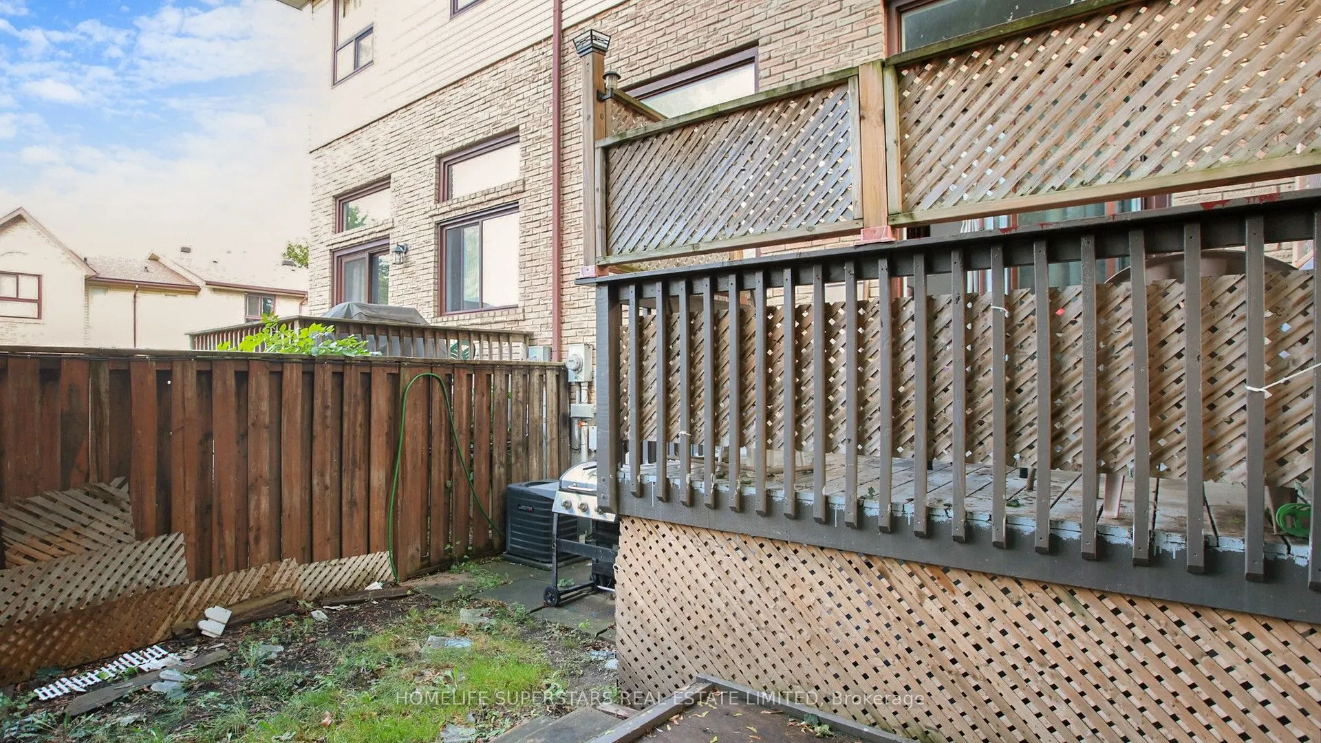 76 Collins Crescent, #75