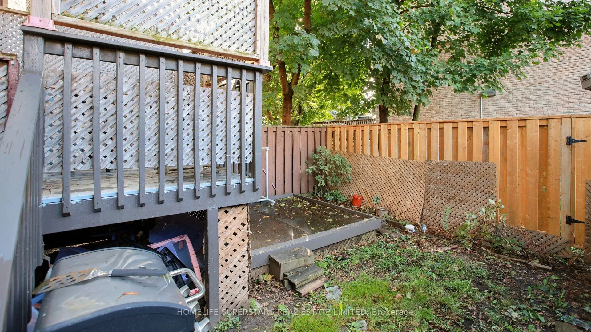 76 Collins Crescent, #75
