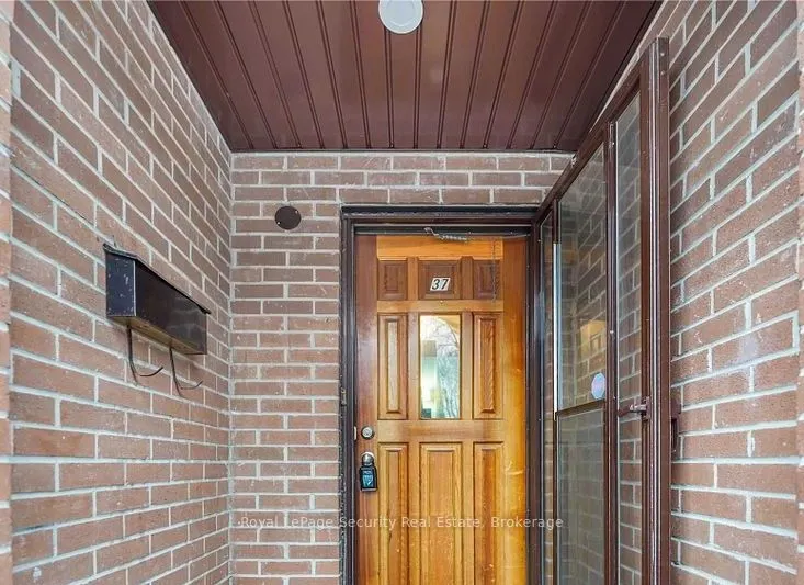 37 Darras Court, #124