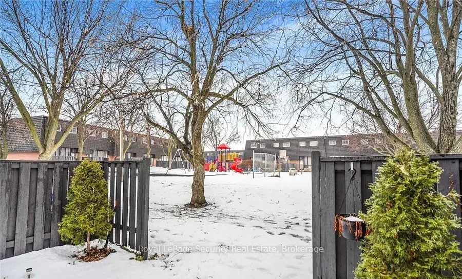 37 Darras Court, #124