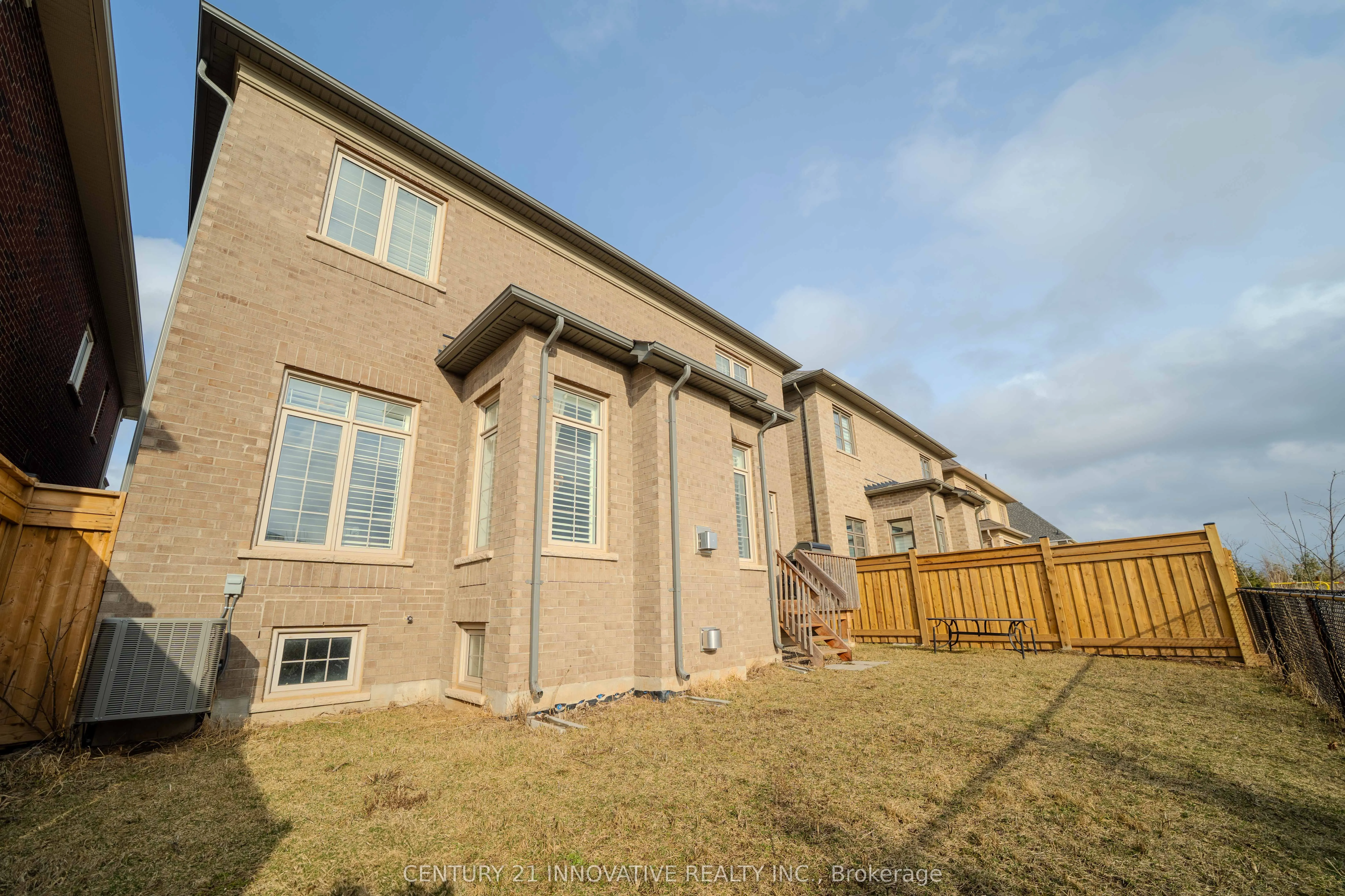 3096 Daniel Way