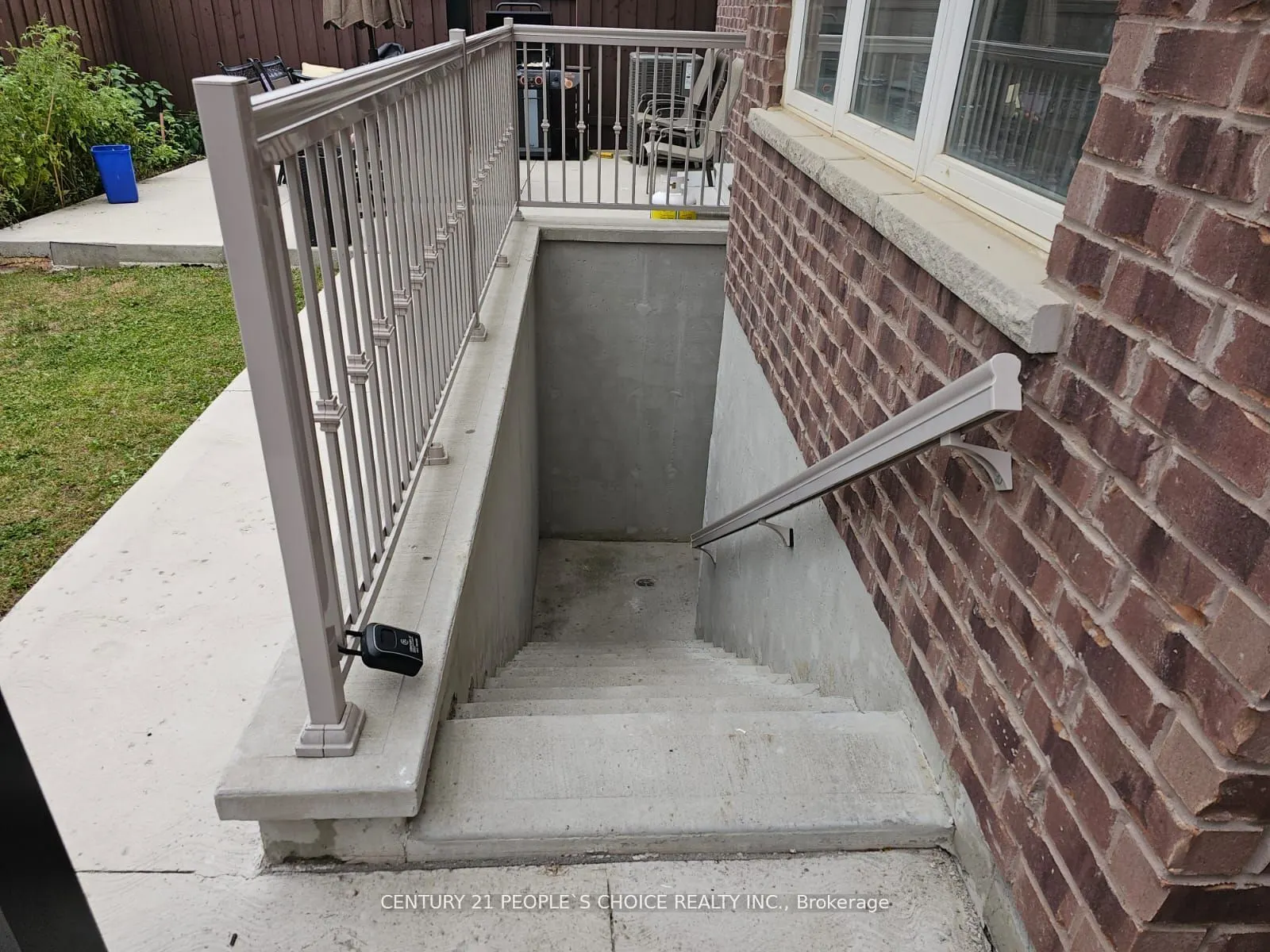 30 Bucksaw Street