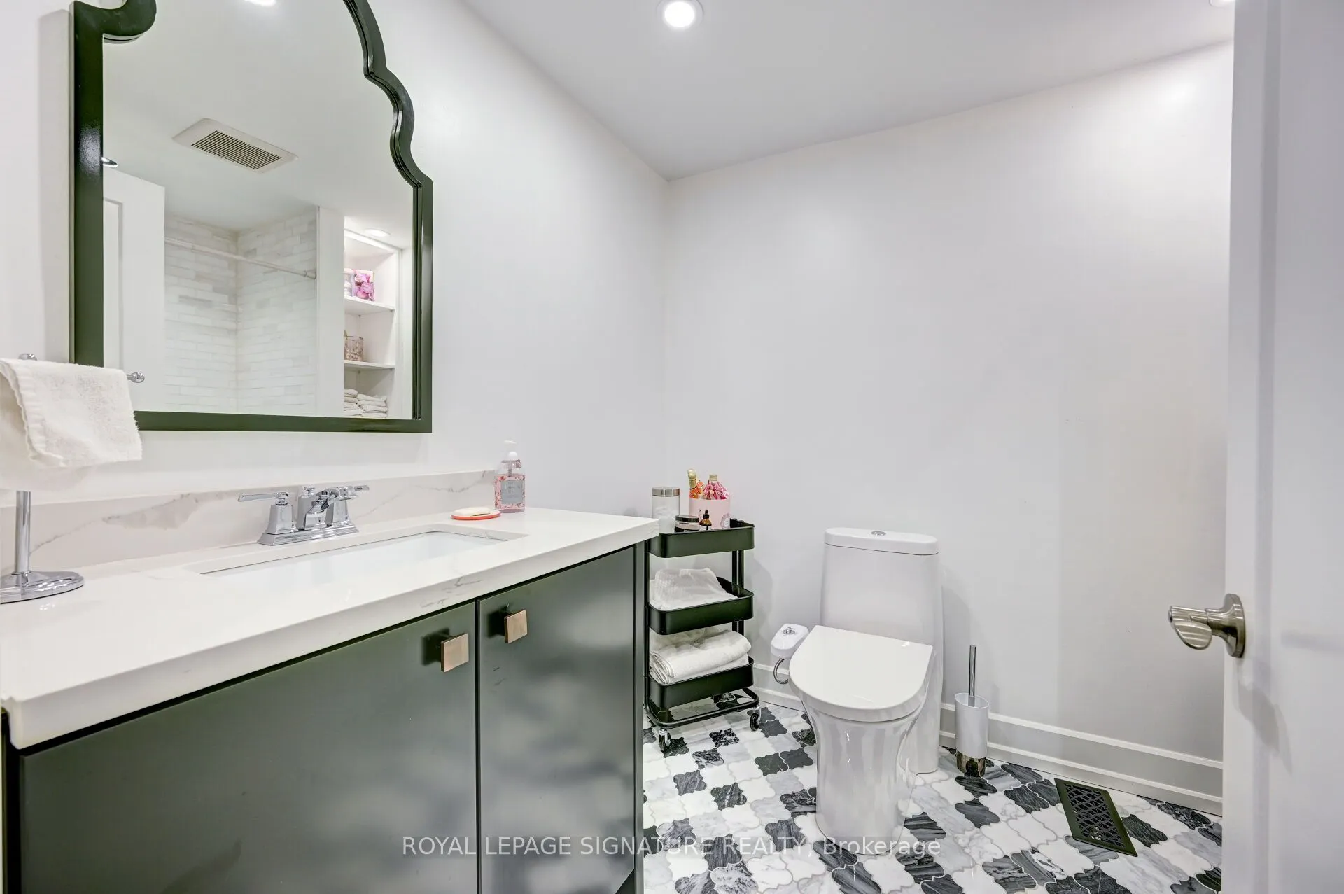 3035 Saracen Court