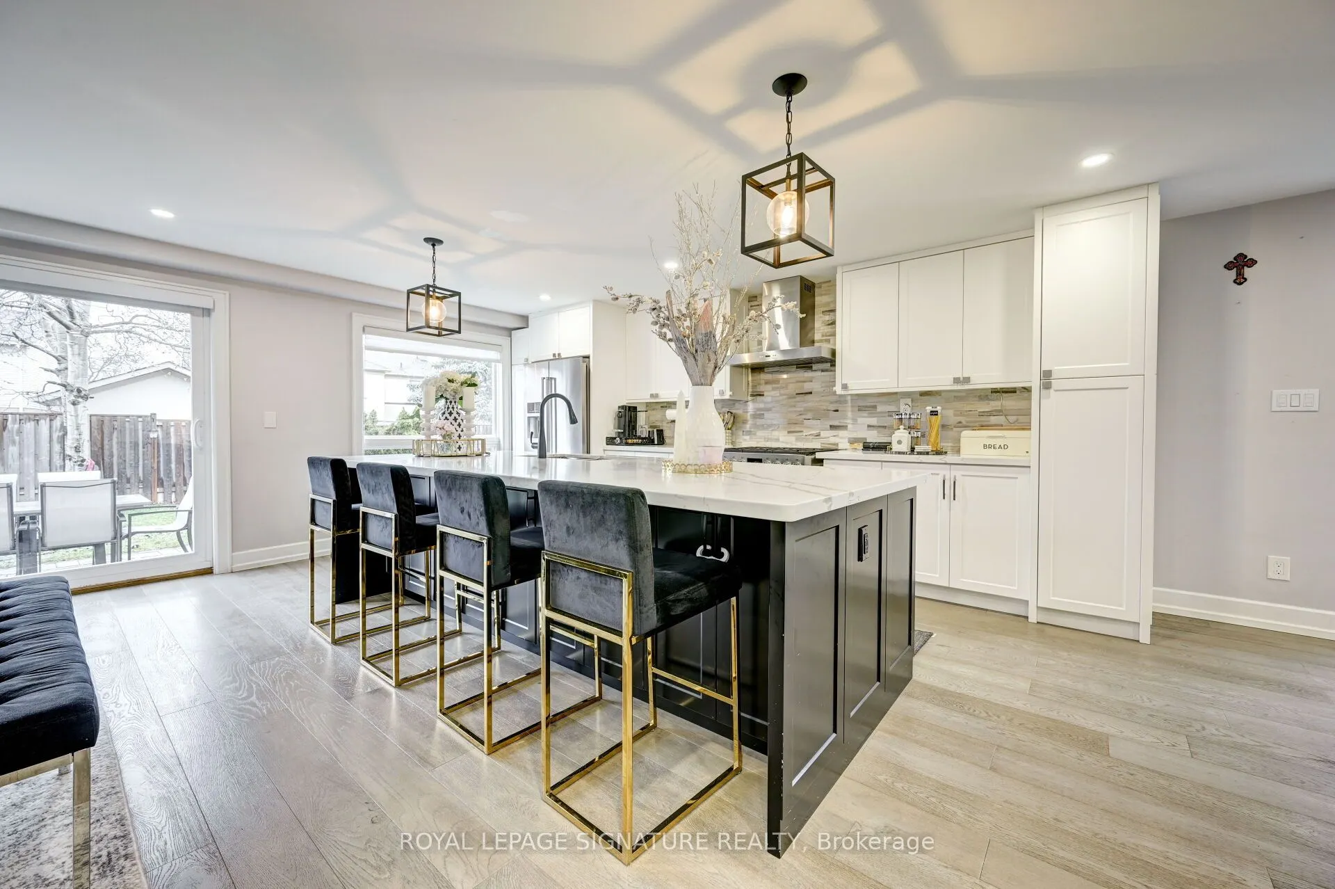3035 Saracen Court