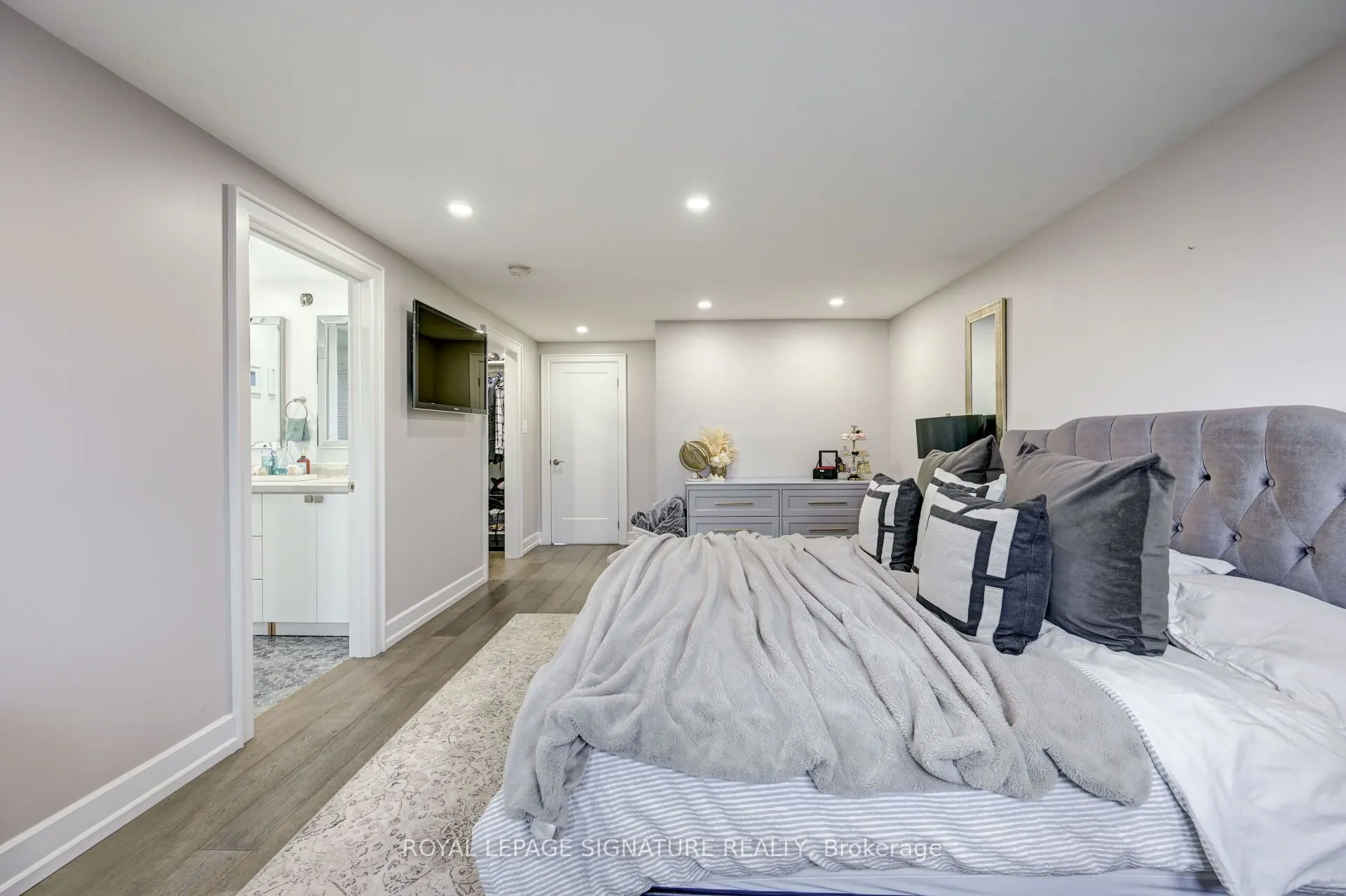 3035 Saracen Court
