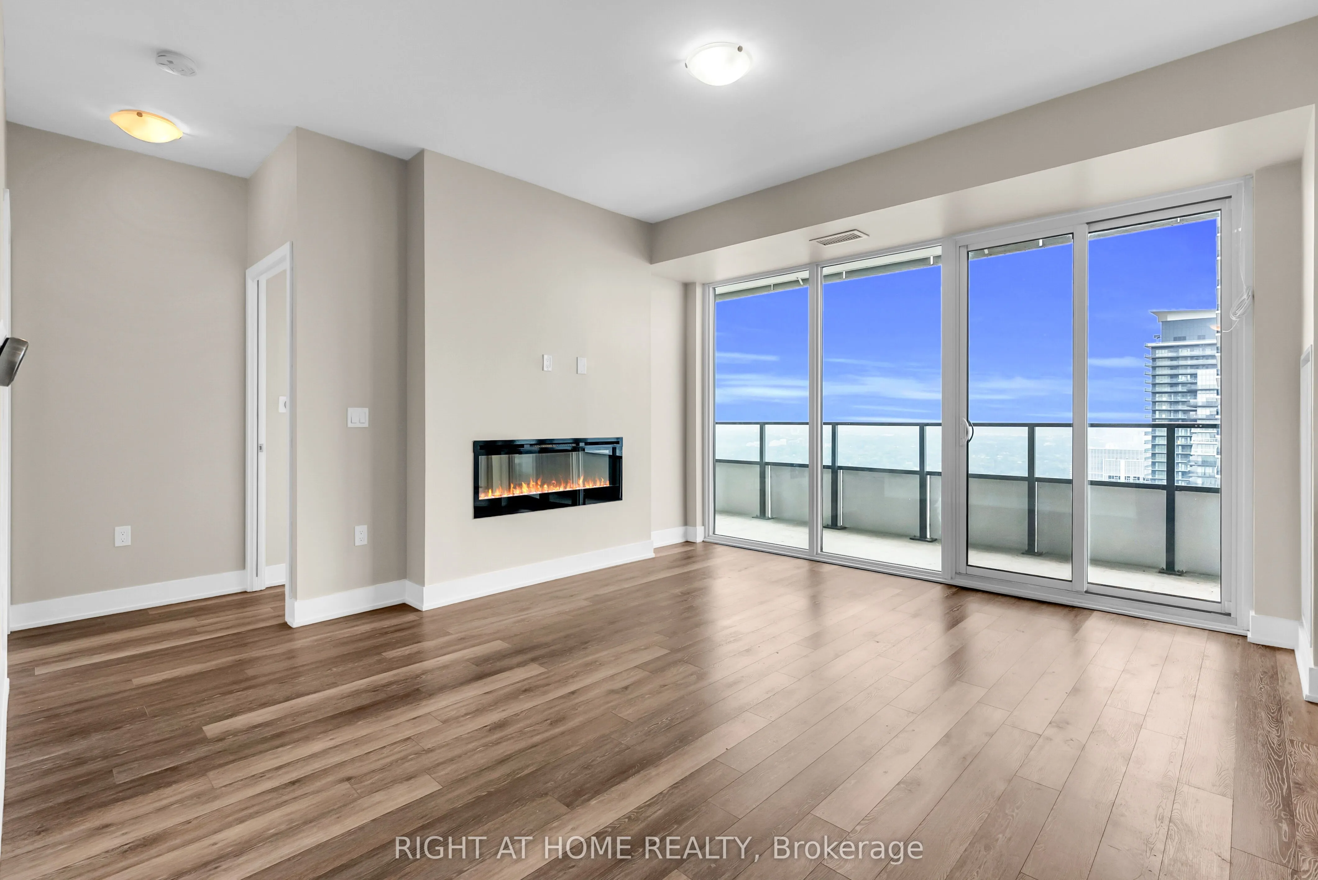 30 Shore Breeze Drive, #4810