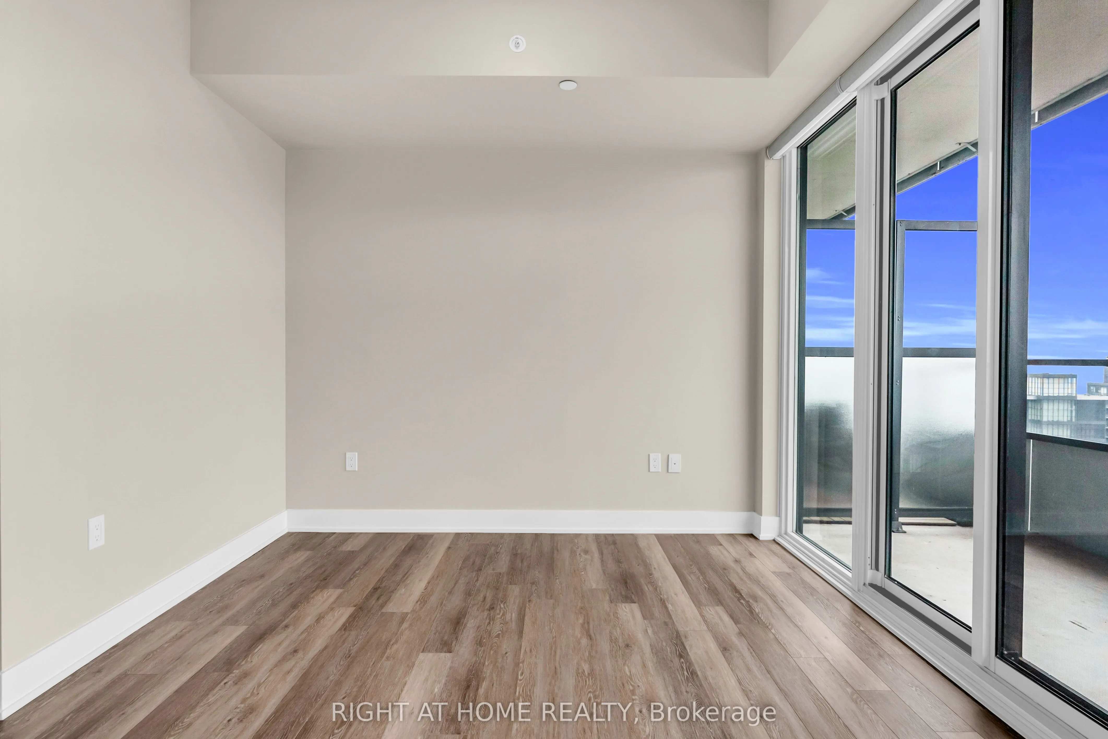 30 Shore Breeze Drive, #4810
