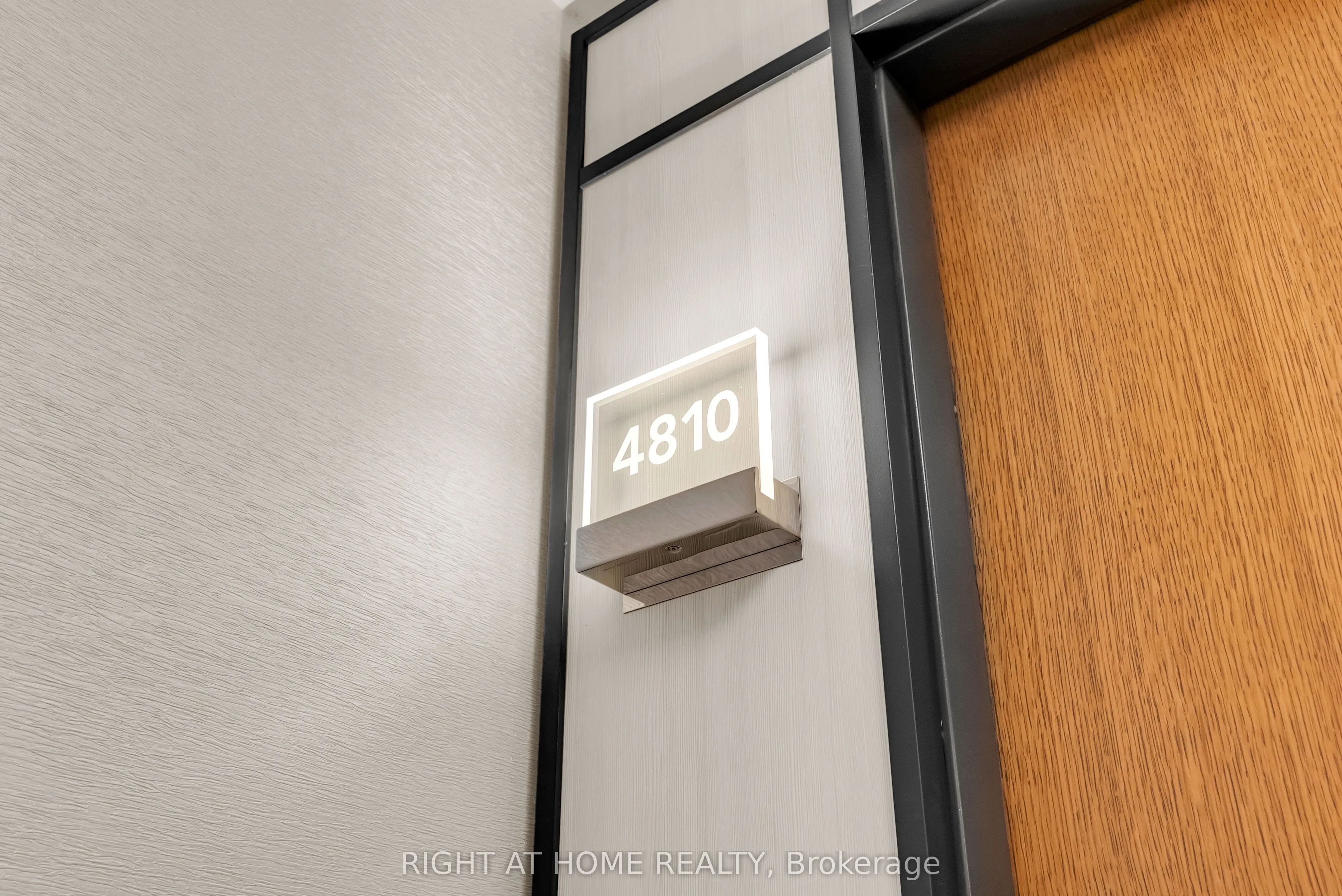 30 Shore Breeze Drive, #4810