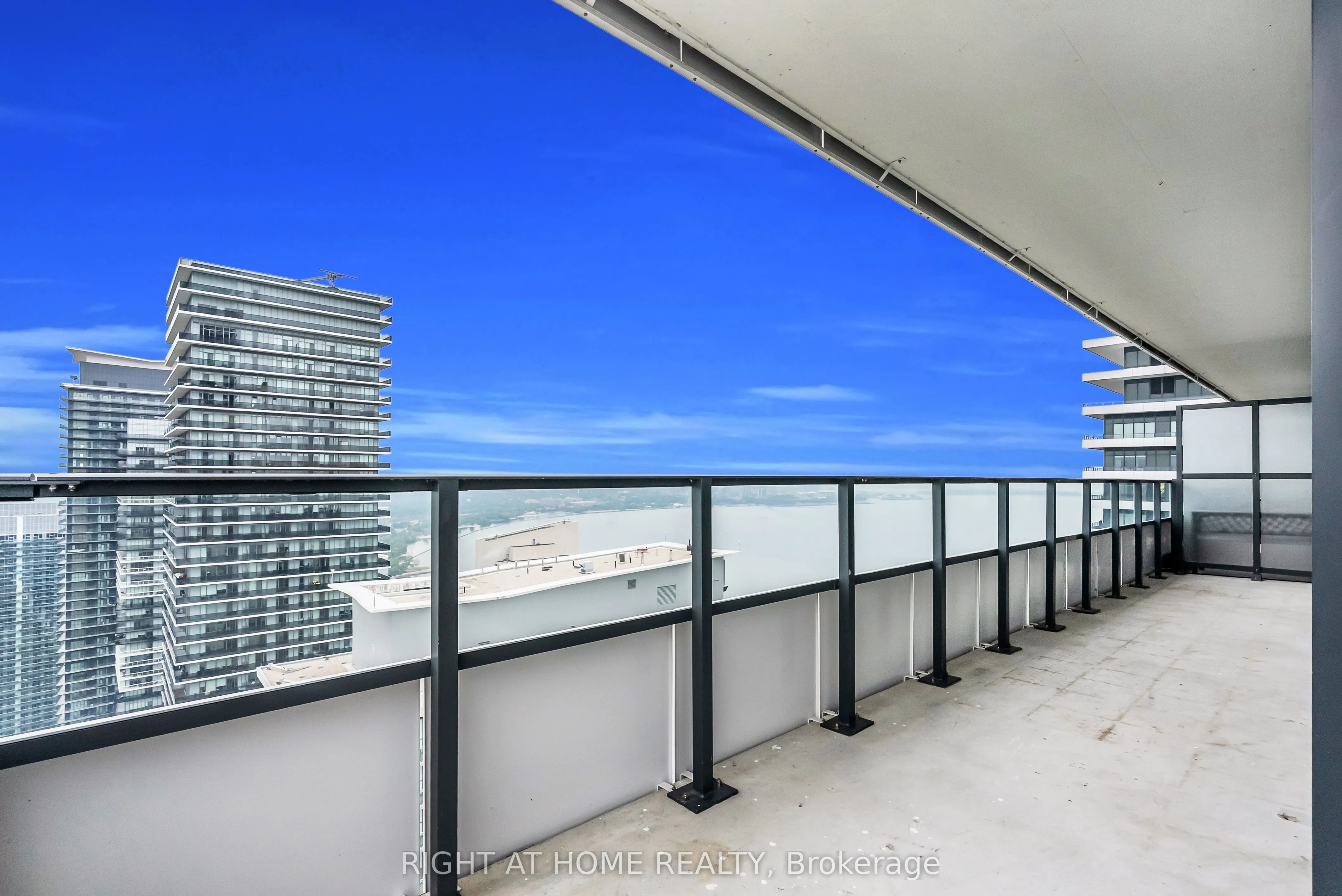 30 Shore Breeze Drive, #4810