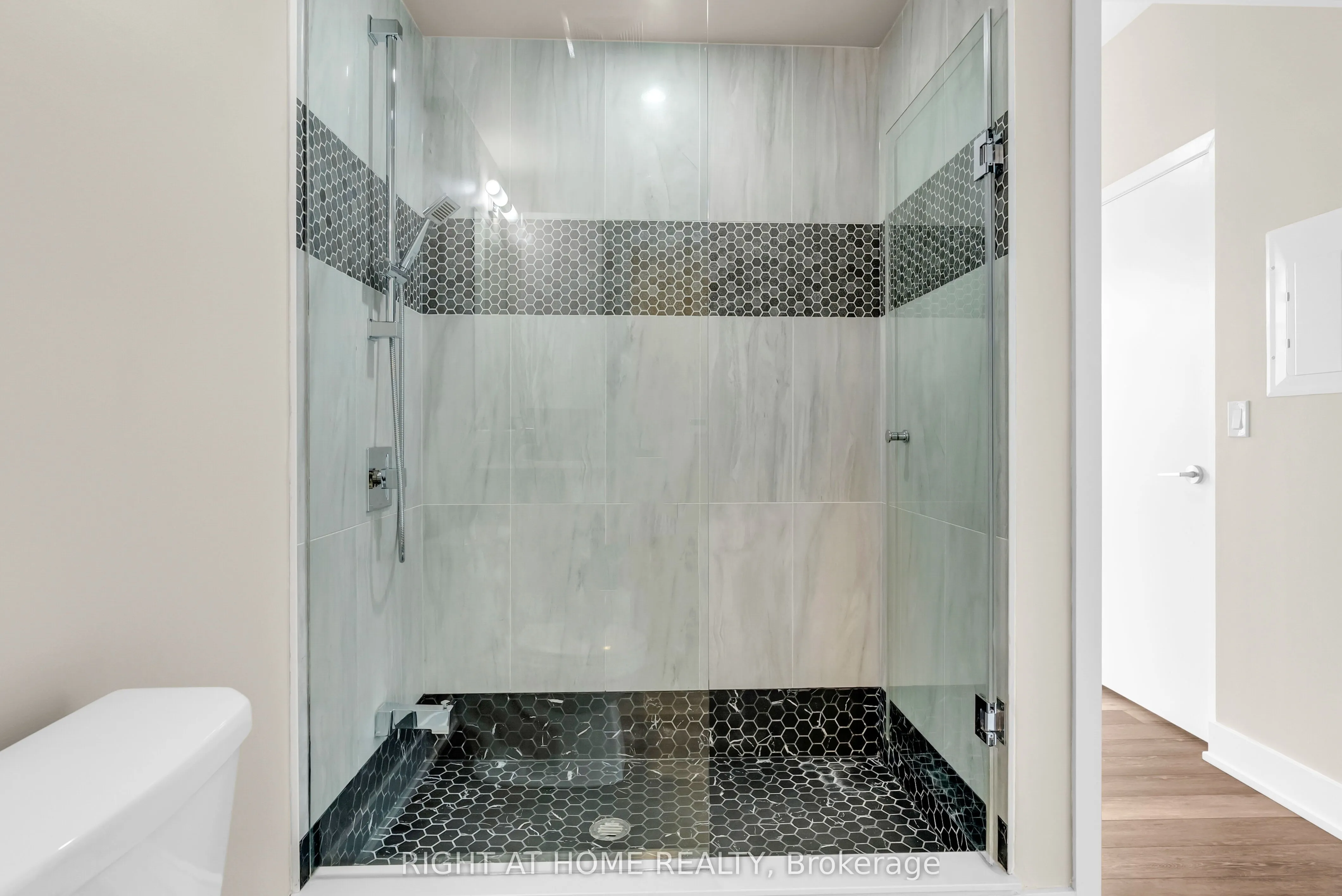 30 Shore Breeze Drive, #4810