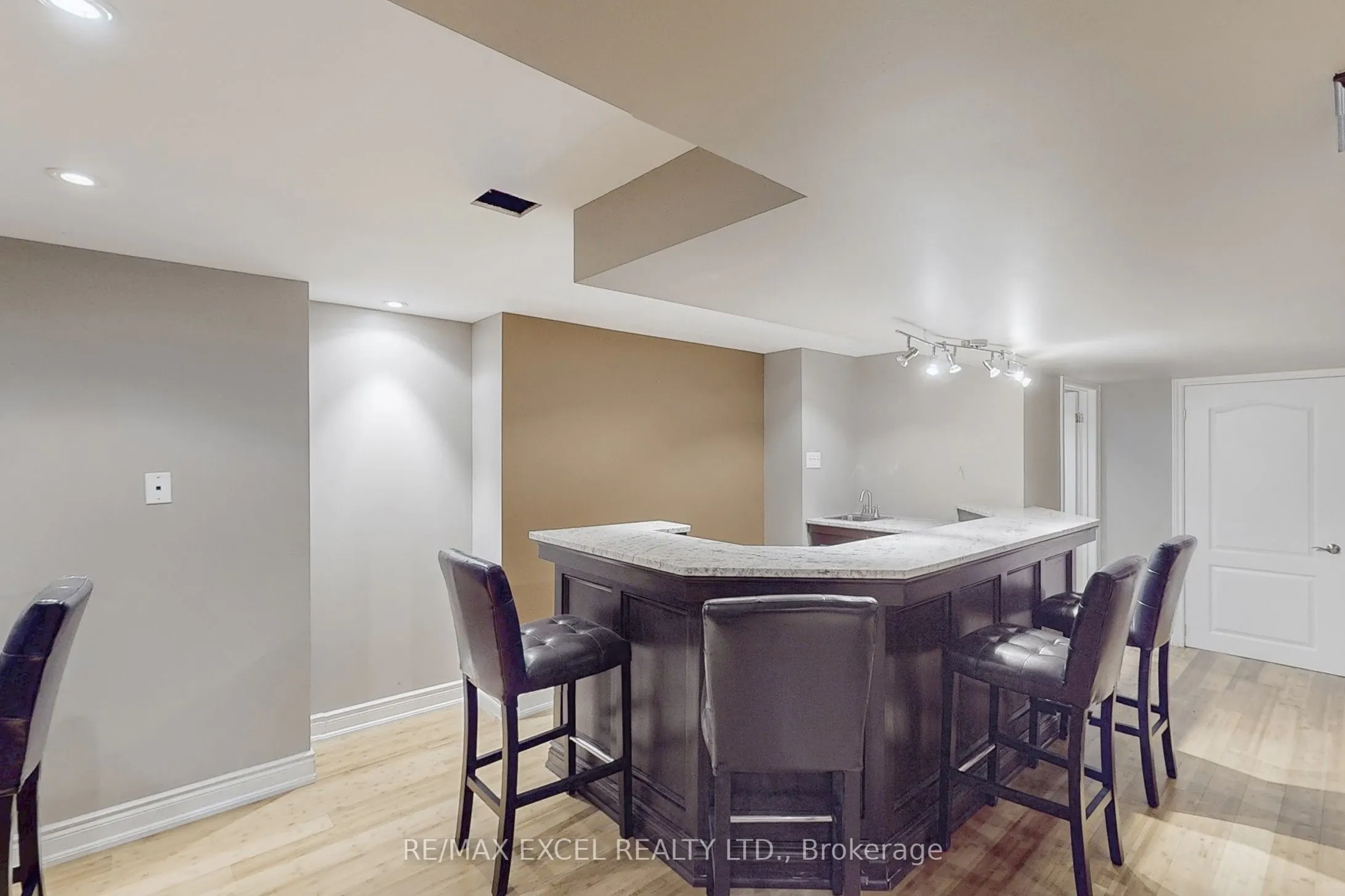 5368 Vail Court