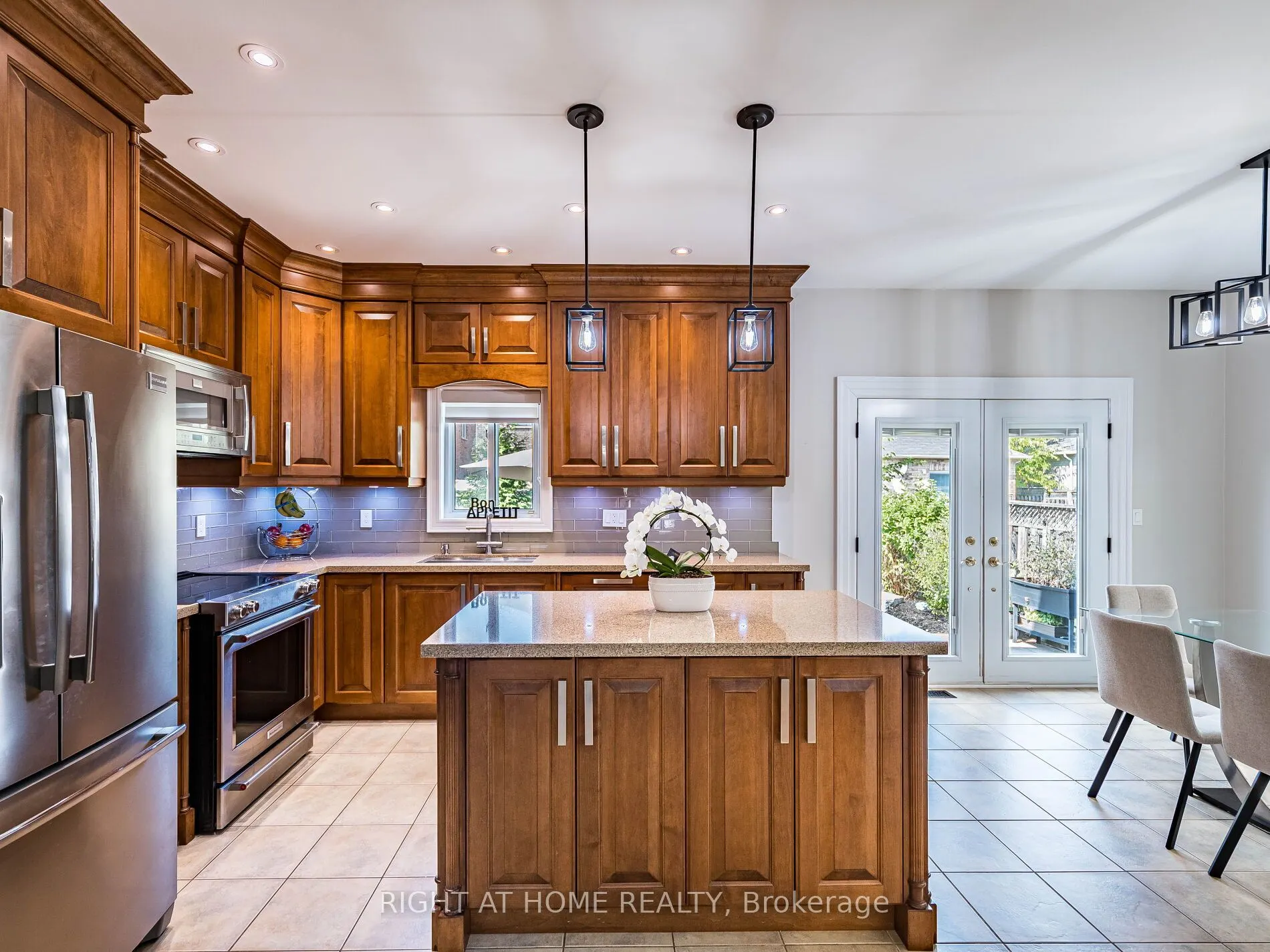 6 Berrycreek Drive