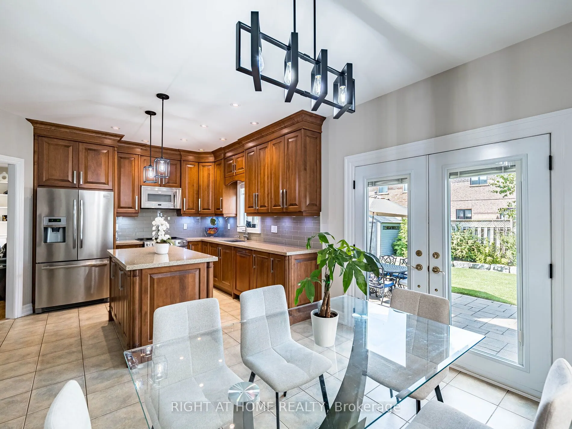 6 Berrycreek Drive