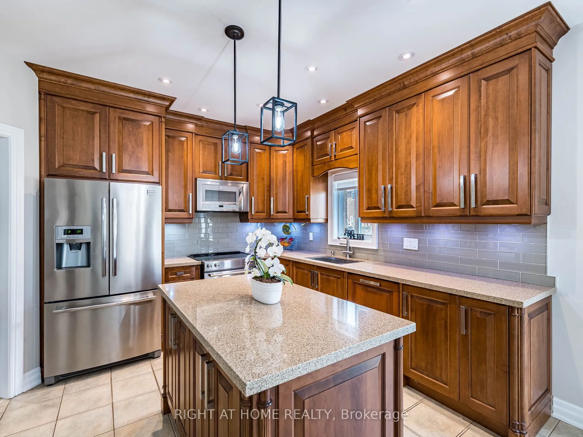 6 Berrycreek Drive