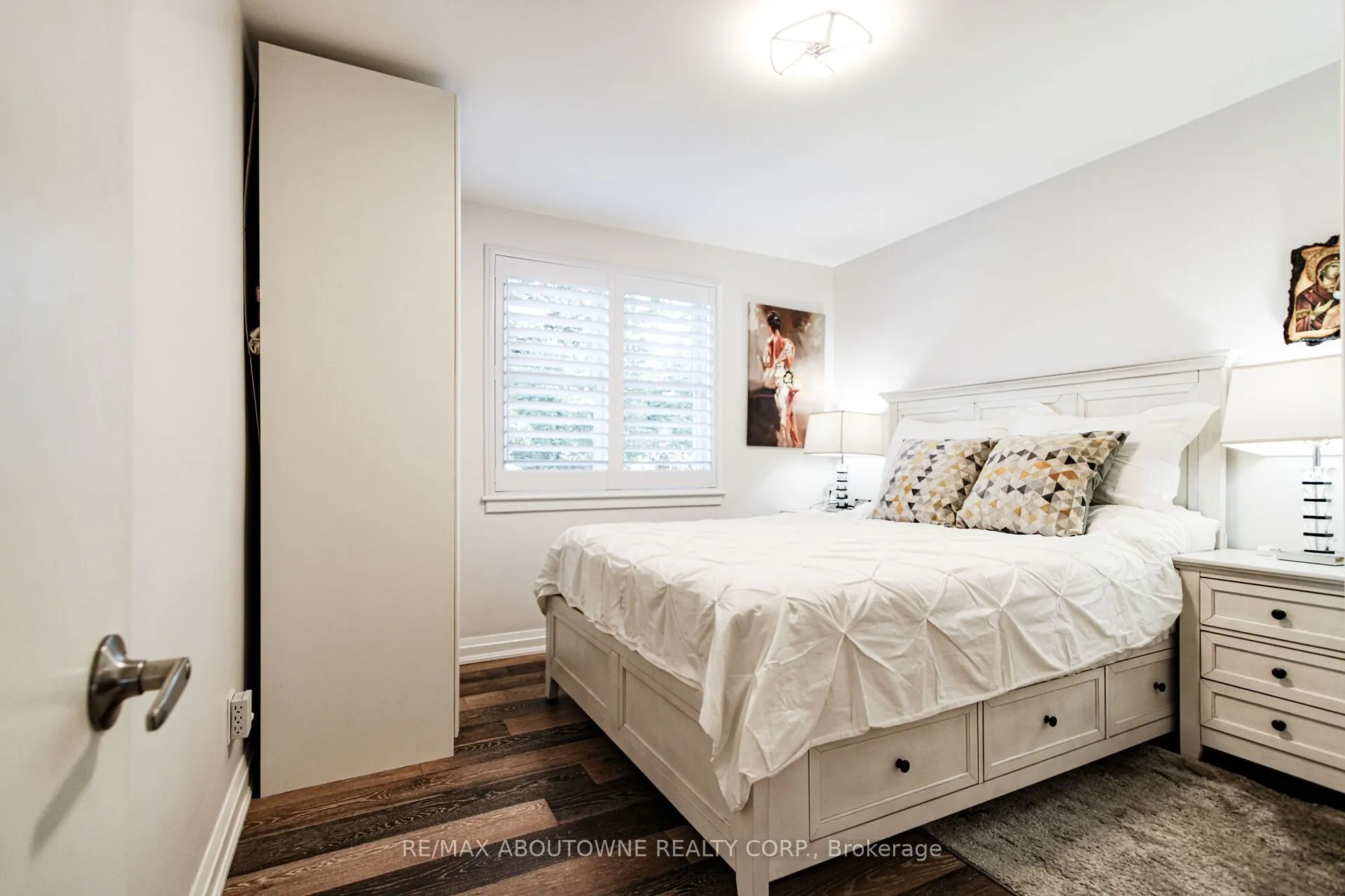 2105 Maplewood Drive