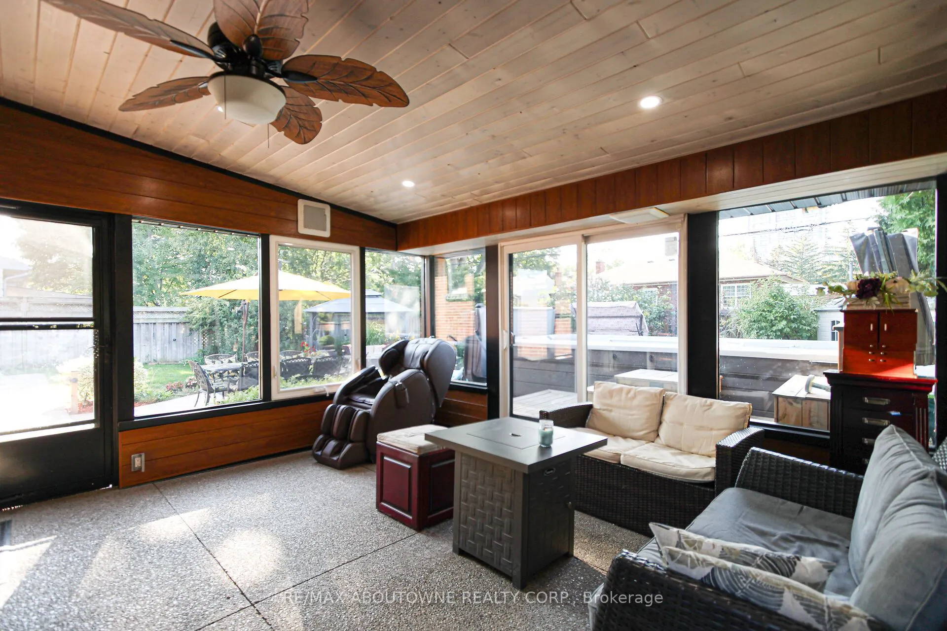 2105 Maplewood Drive