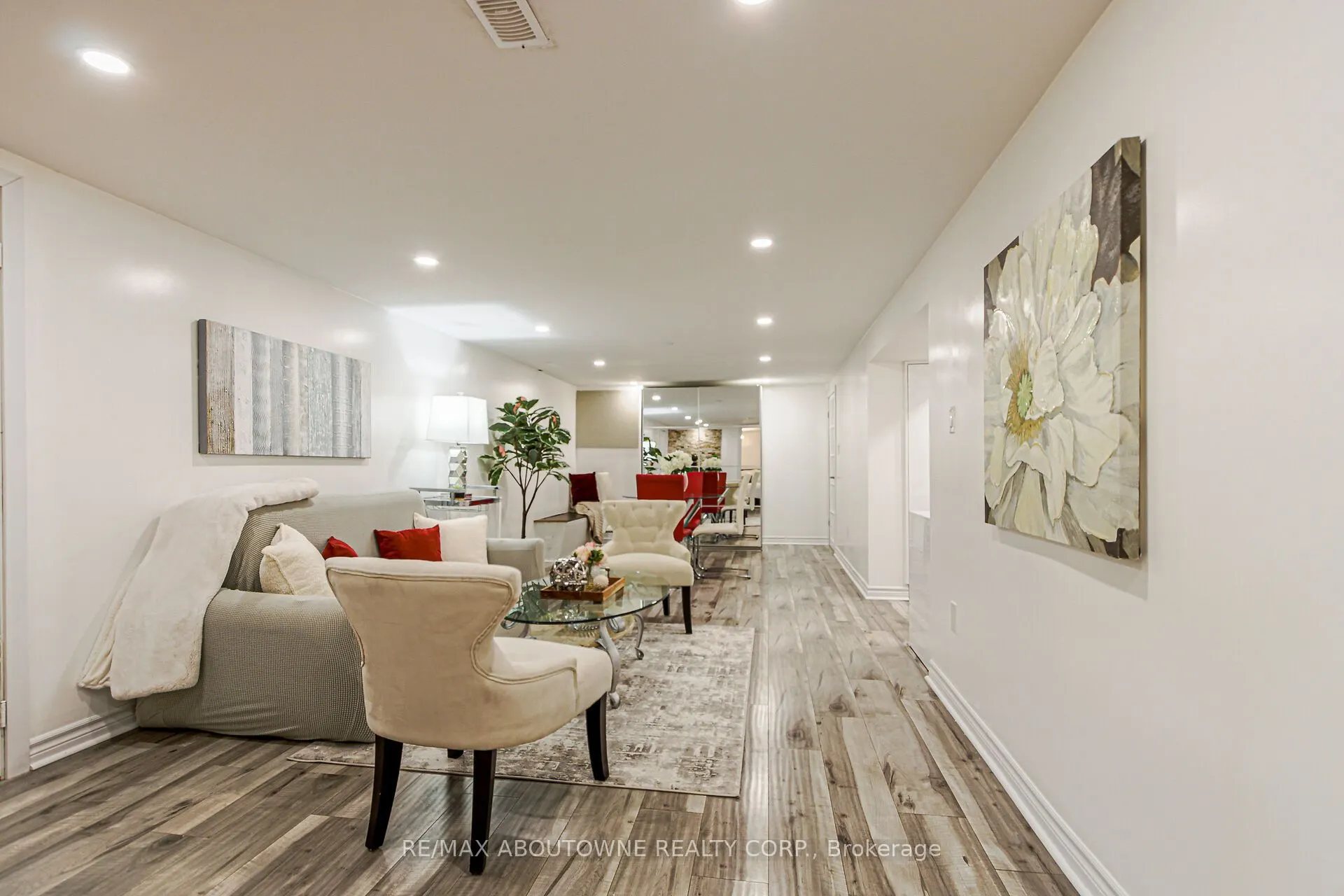 2105 Maplewood Drive