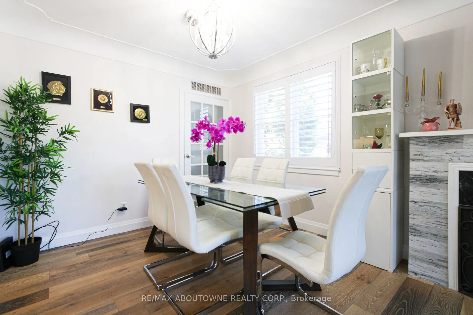2105 Maplewood Drive